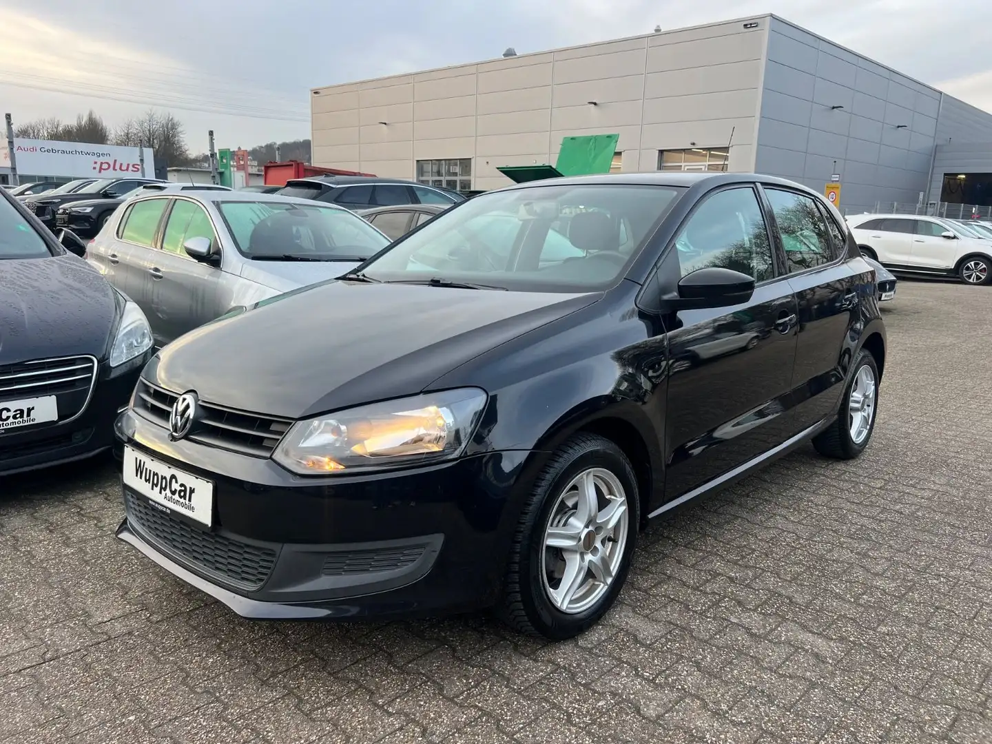 Volkswagen Polo V Trendline KLIMA*EFH*CD-RADIO*ALU* Schwarz - 1