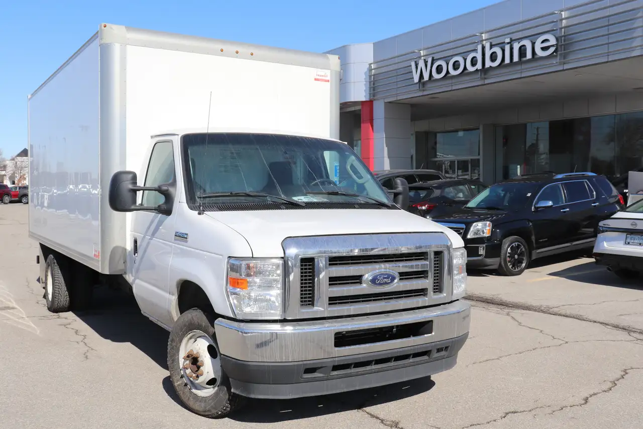 2022 Ford Econoline