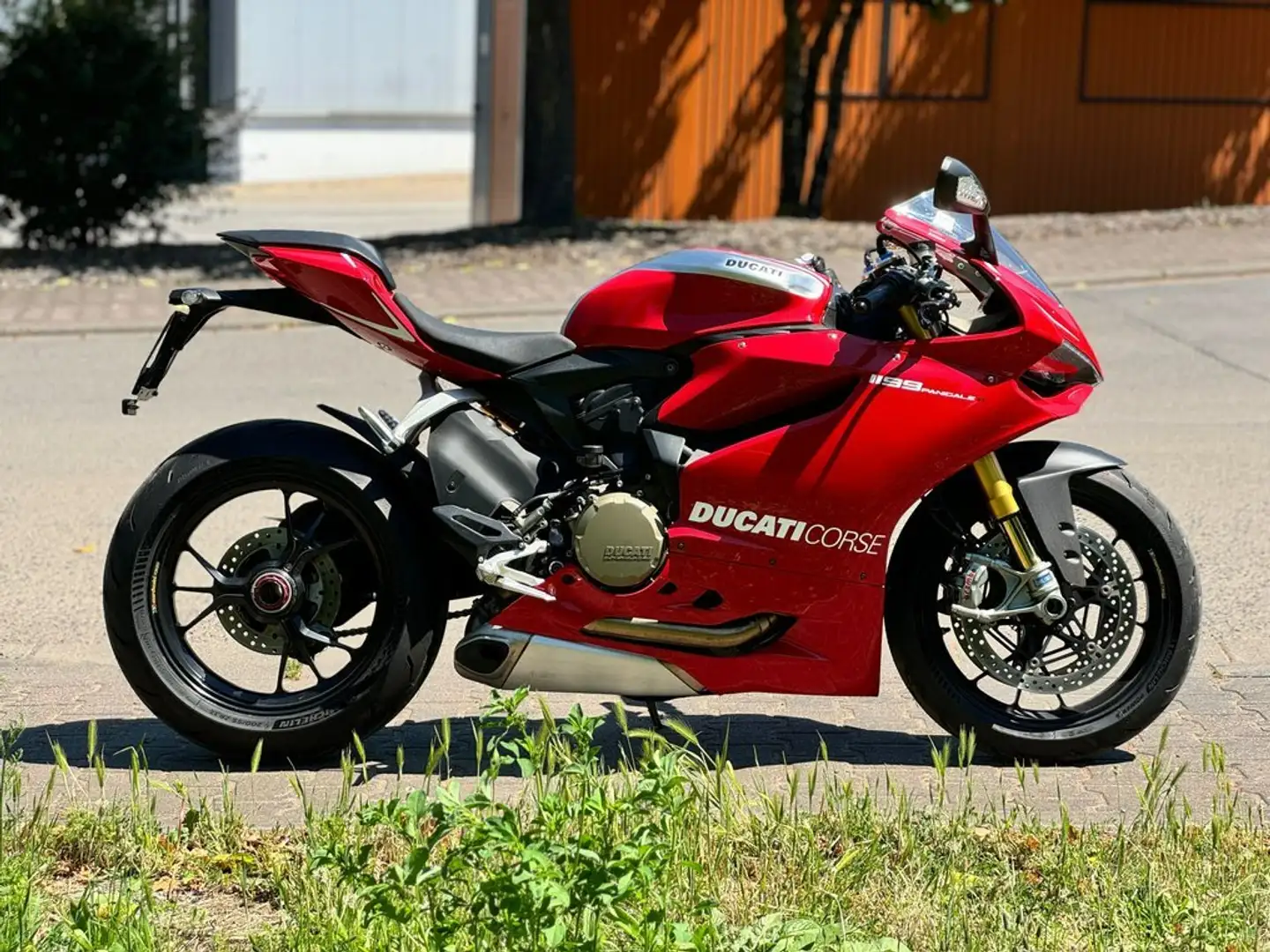 Ducati 1199 Panigale 1199R Rouge - 2