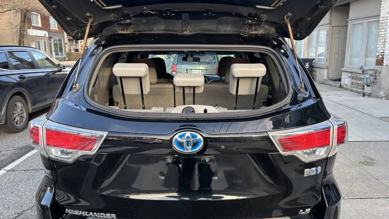 Toyota Highlander снимка Toyota Highlander