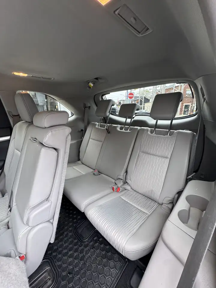 Toyota Highlander снимка Toyota Highlander