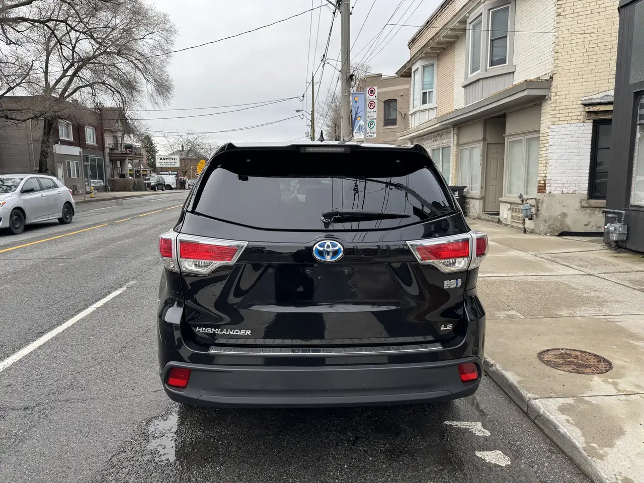 Toyota Highlander снимка Toyota Highlander