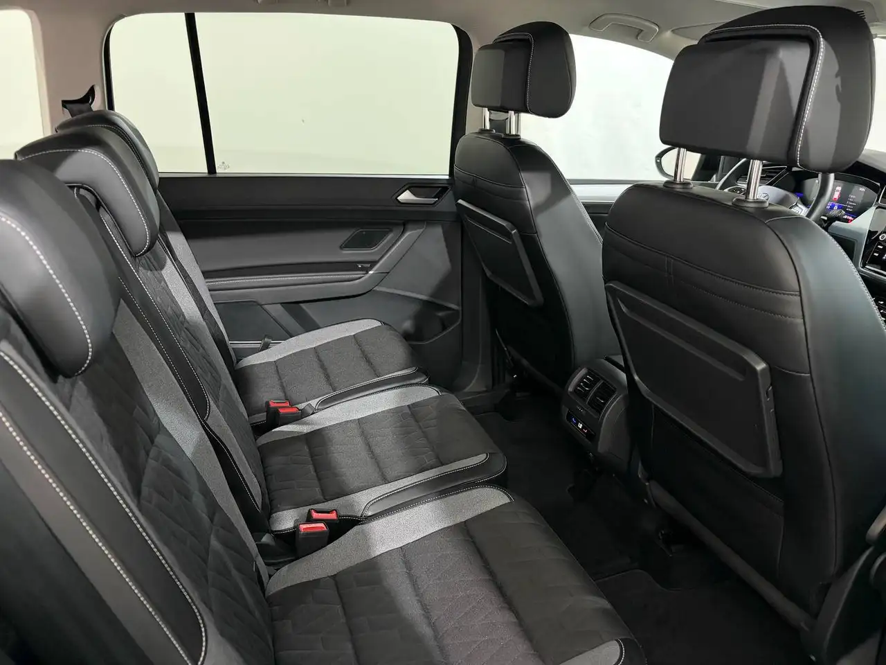 Volkswagen Touran 2.0 TDI SCR Goal DSG 7-Sitzer *LED*AHK*ACC*, миниатюра 13