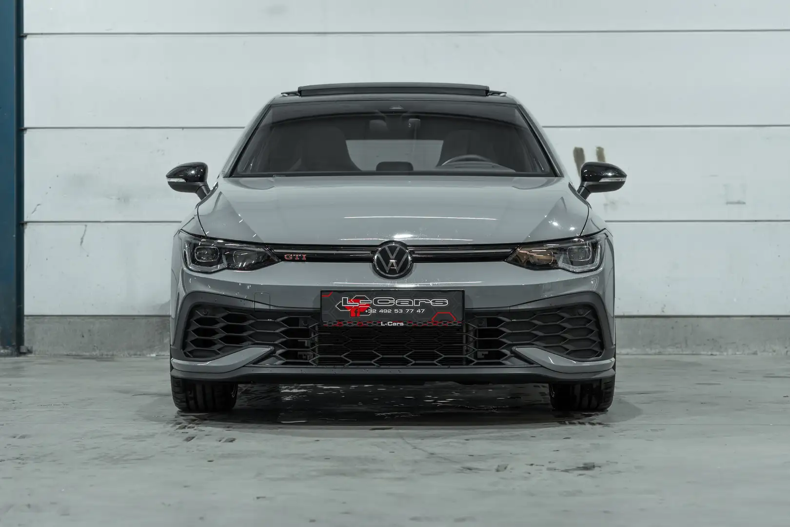 Volkswagen Golf GTI 2.0 TSI Clubsport OPF DSG Pano/H&K/IQ LED's Grijs - 2