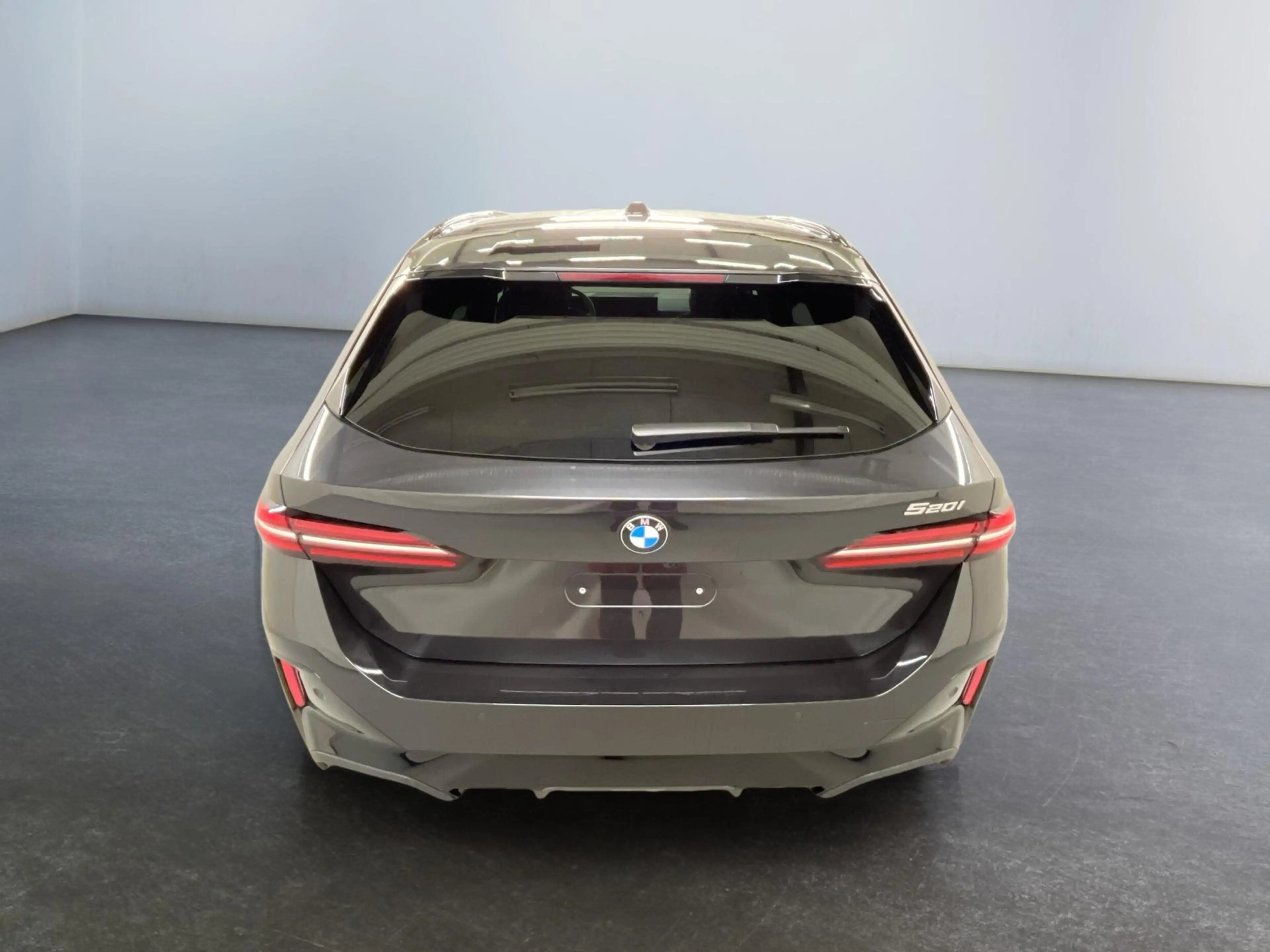 BMW 520 Touring 520i M-Sport MHEV 190PS/140kW Steptroni... — photo 6
