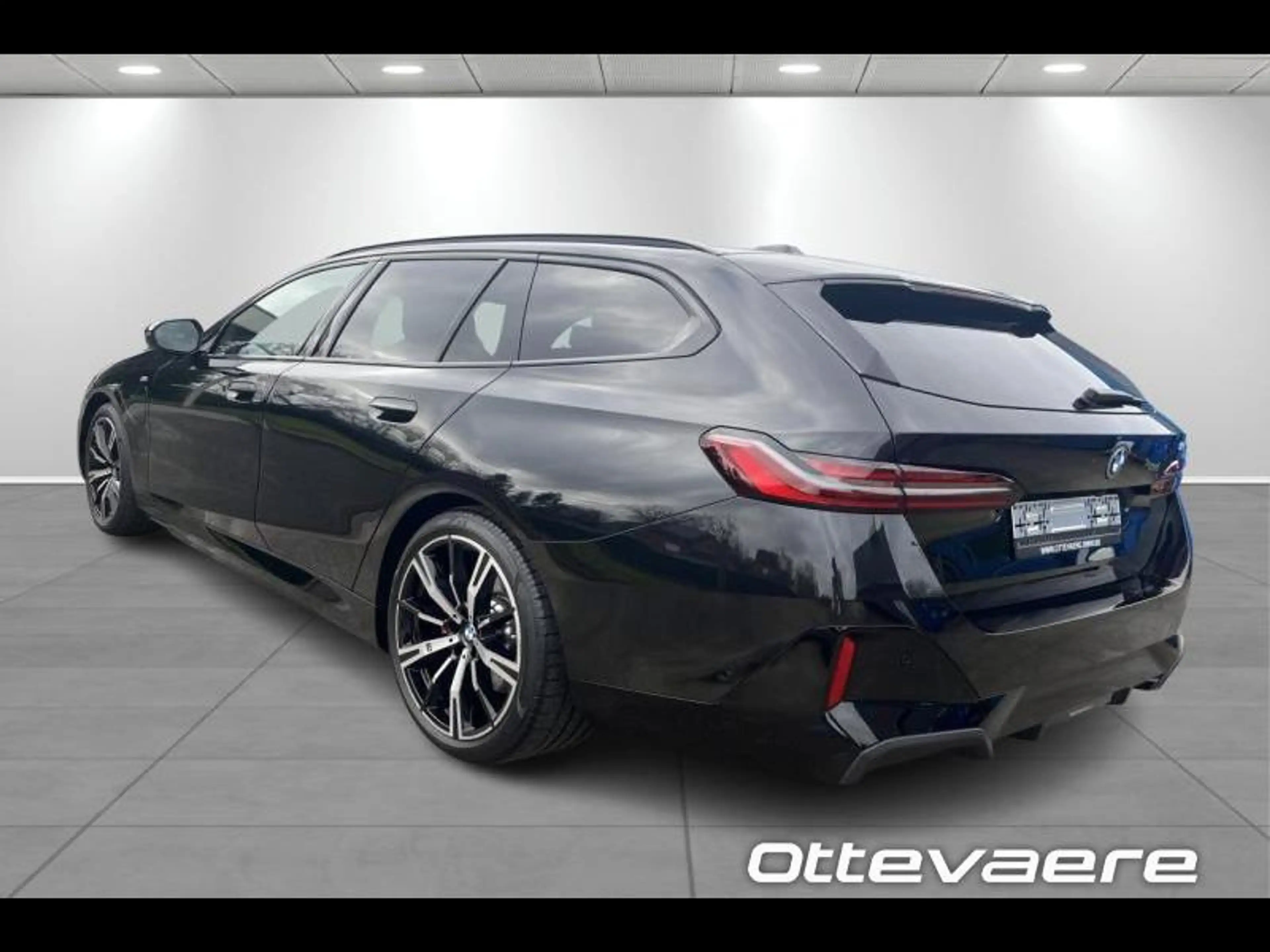 BMW 530 Touring — photo 5