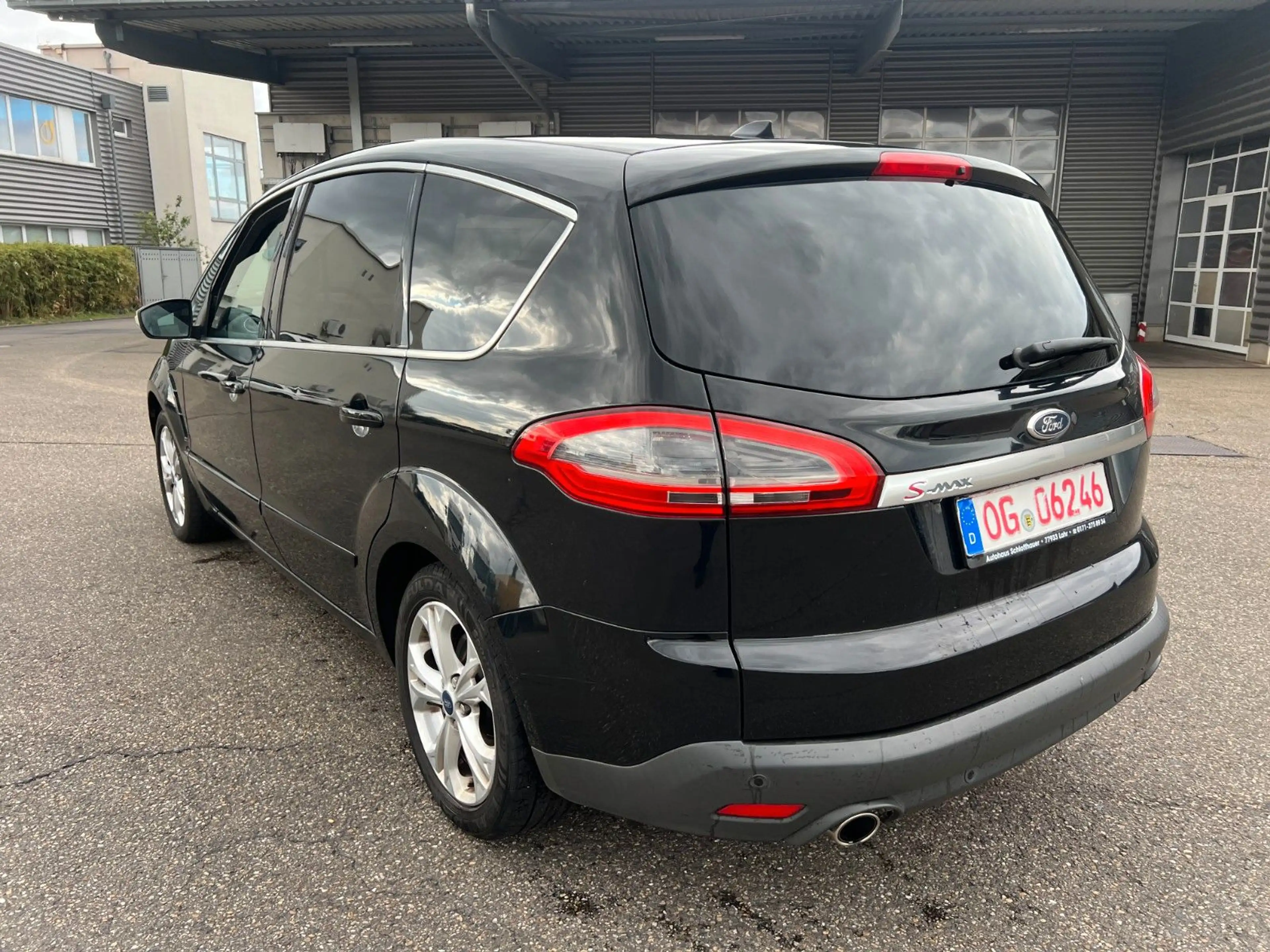 Ford S-Max *Titanium*7 Sitze*AHK* — photo 9