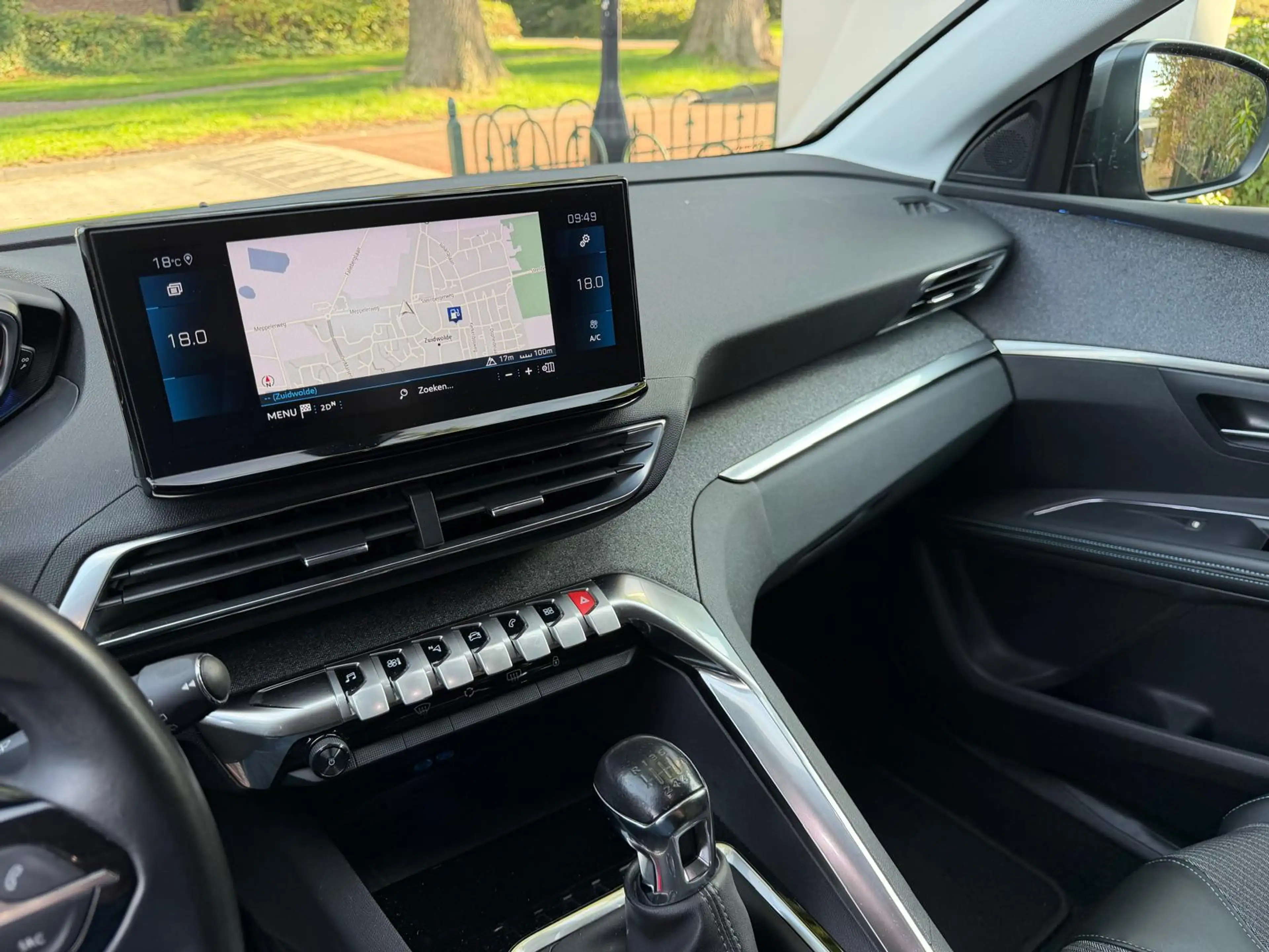 Peugeot 5008 1.2 PureTech Blue Lease Allure — photo 33