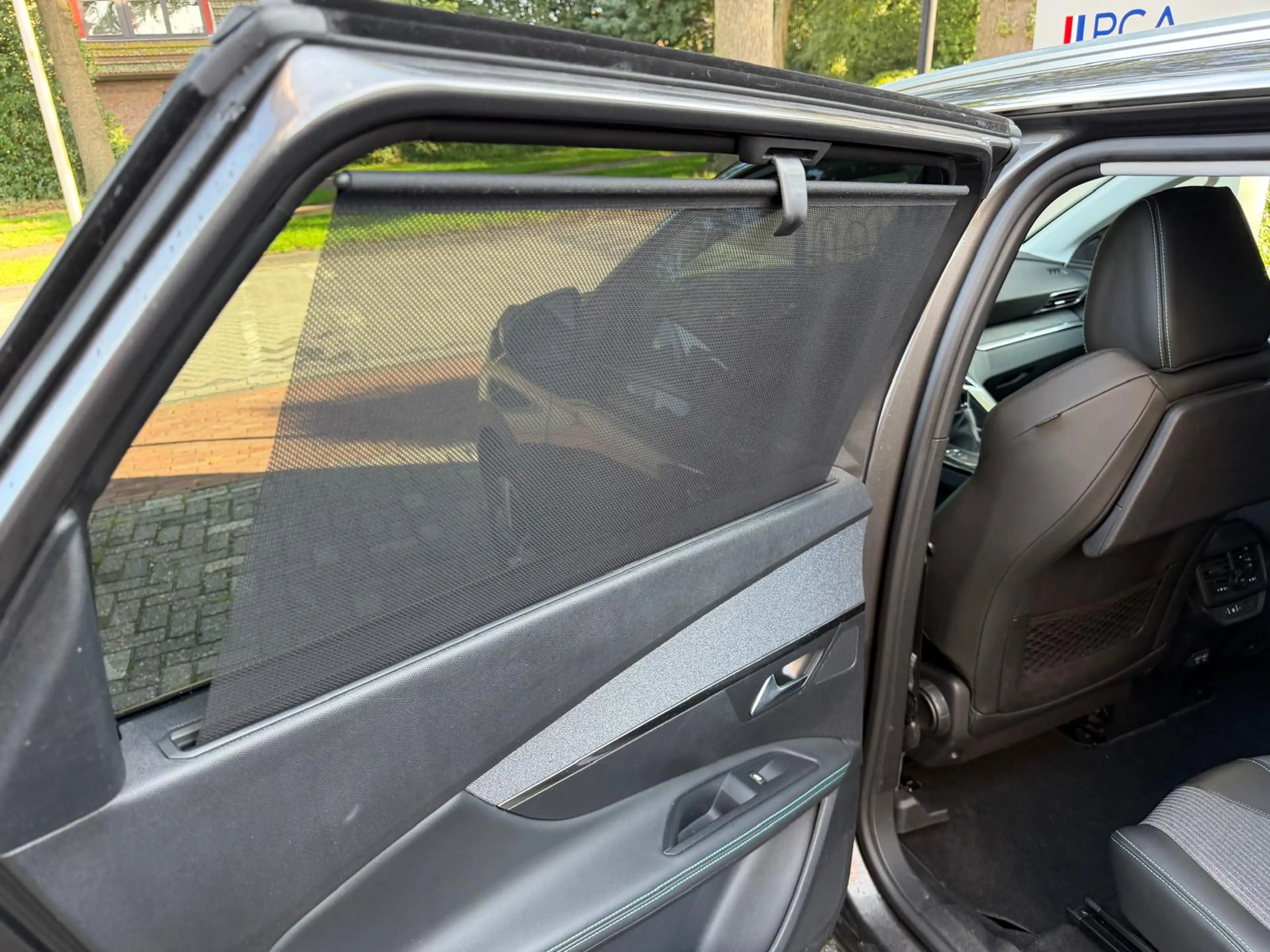 Peugeot 5008 1.2 PureTech Blue Lease Allure — photo 43