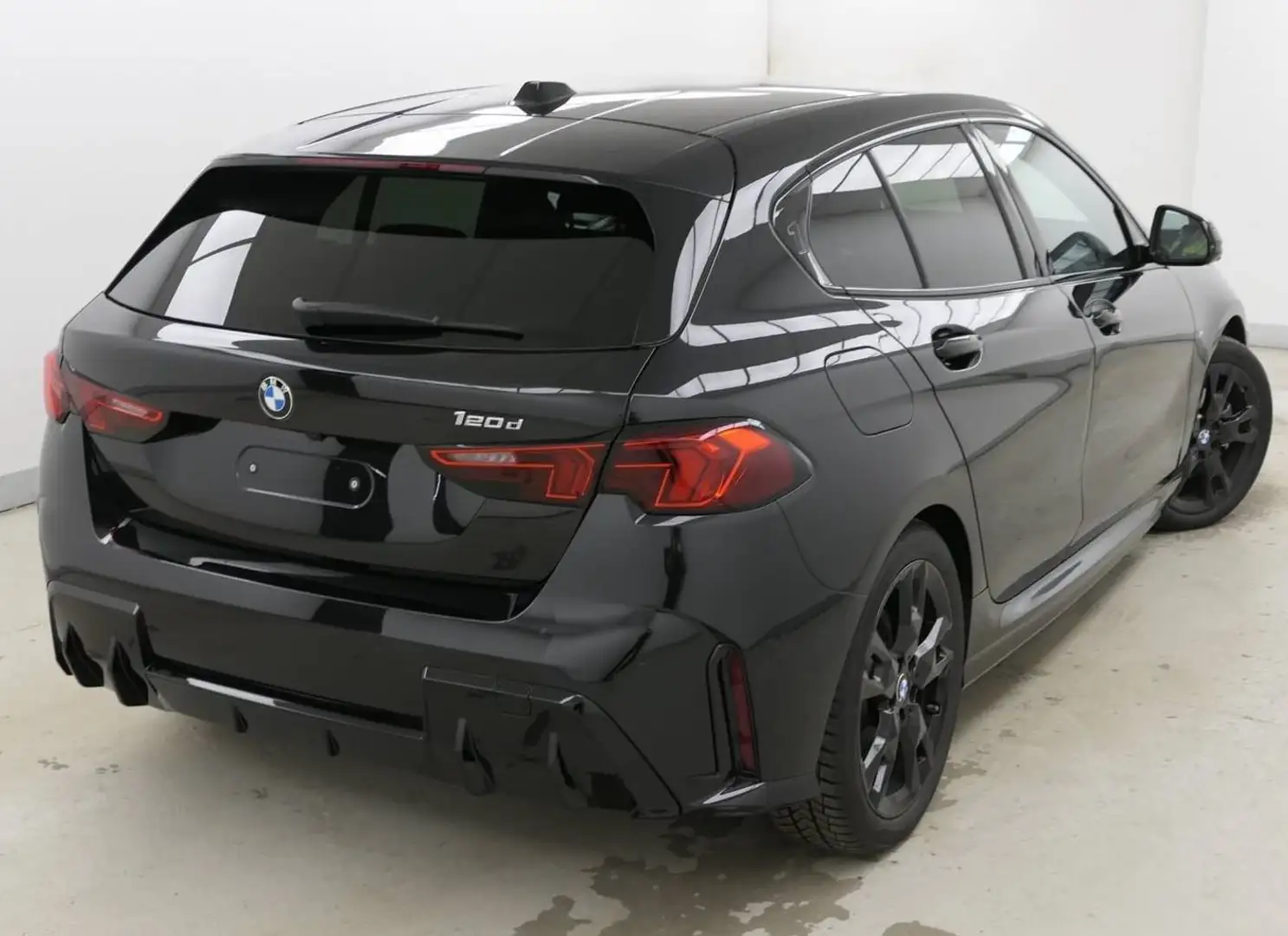 BMW 120 d M Sport -- AHK/ InnovationsPaket/ 360° Noir - 2