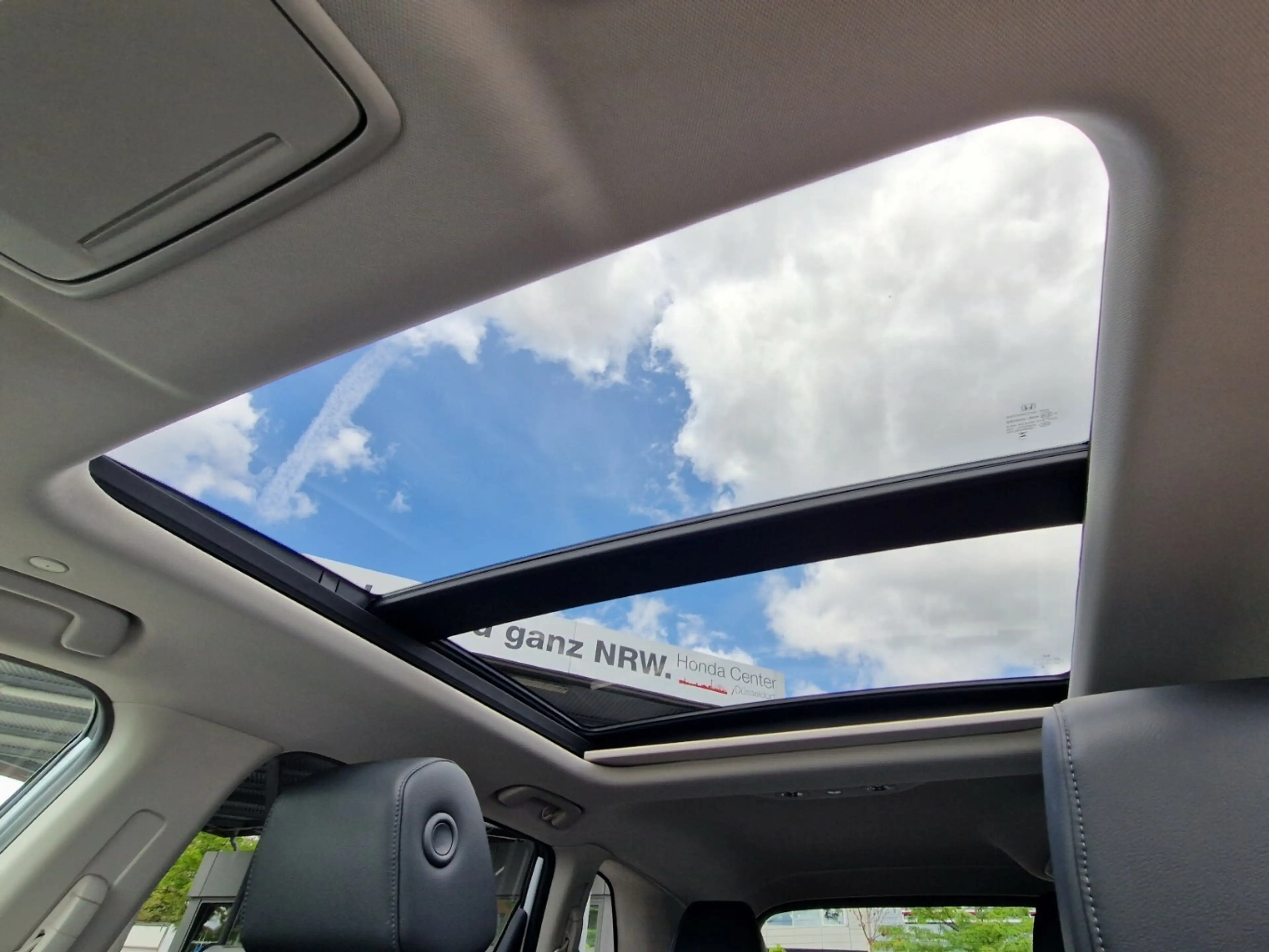 Honda CR-V e:HEV Elegance 2WD|Pano|LED — photo 13