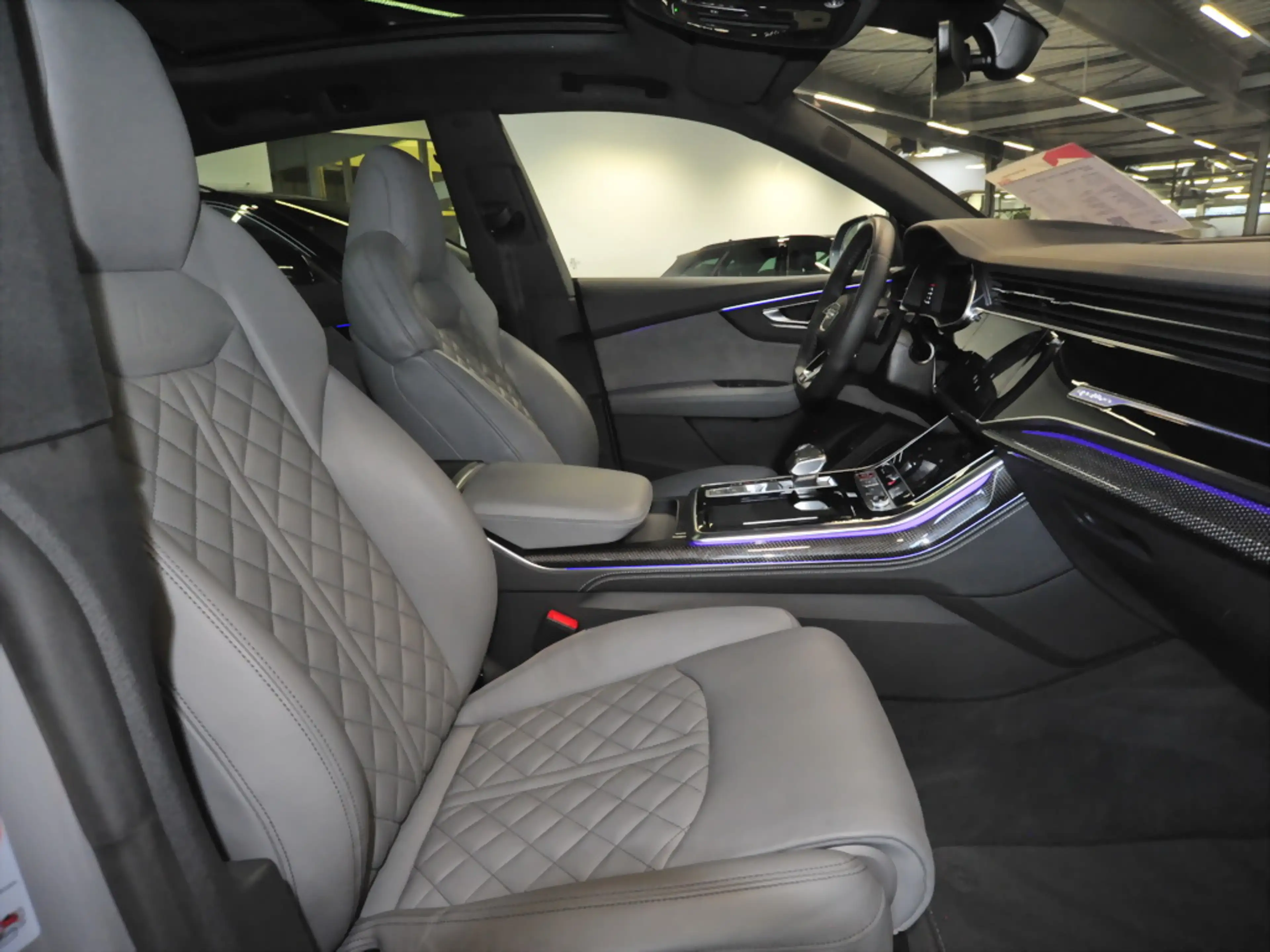 Audi SQ8 TFSI Competition HD-Matrix HuD B&O — photo 9