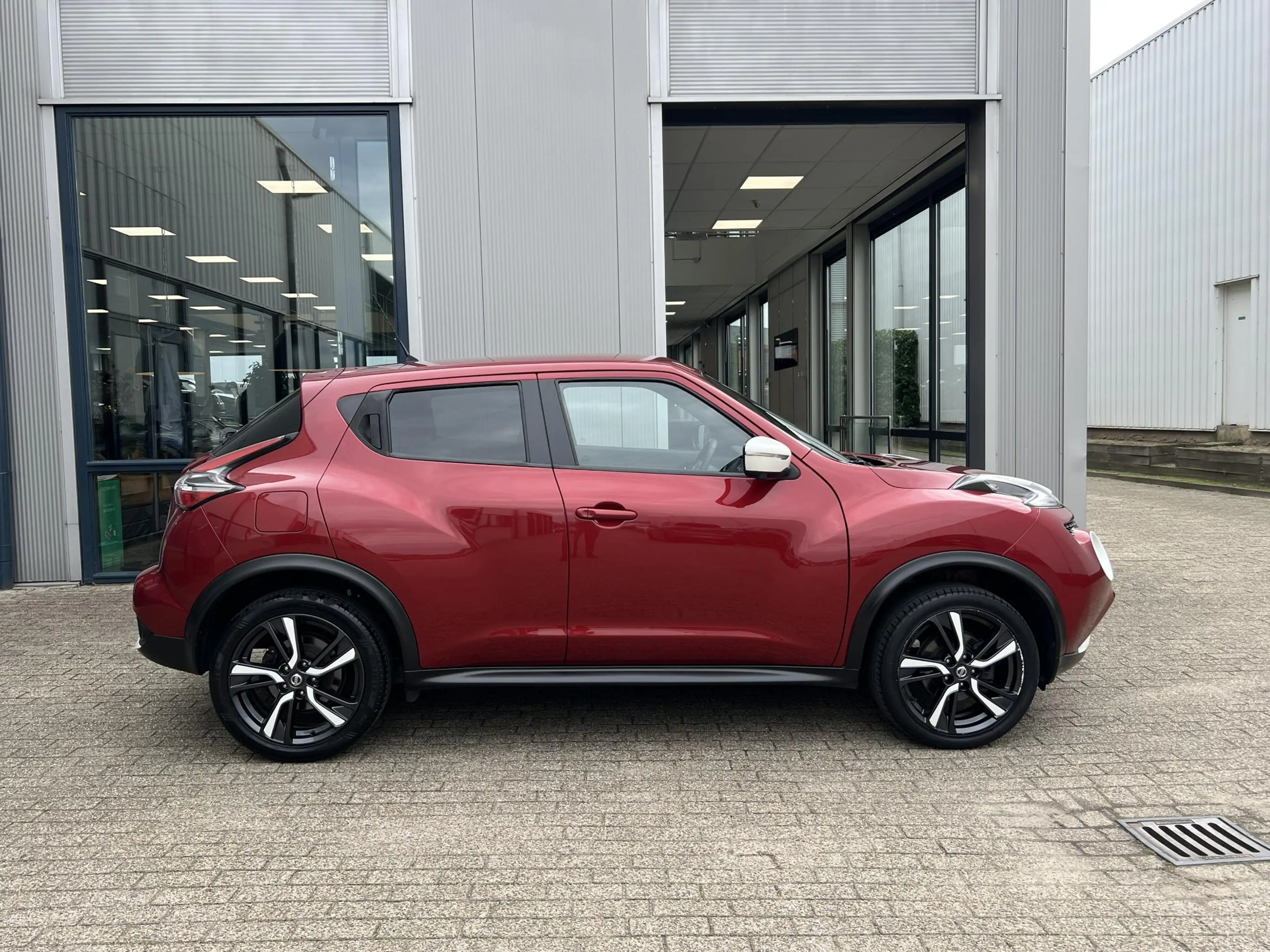 Nissan Juke 1.2 DIG-T S/S Tekna — photo 8