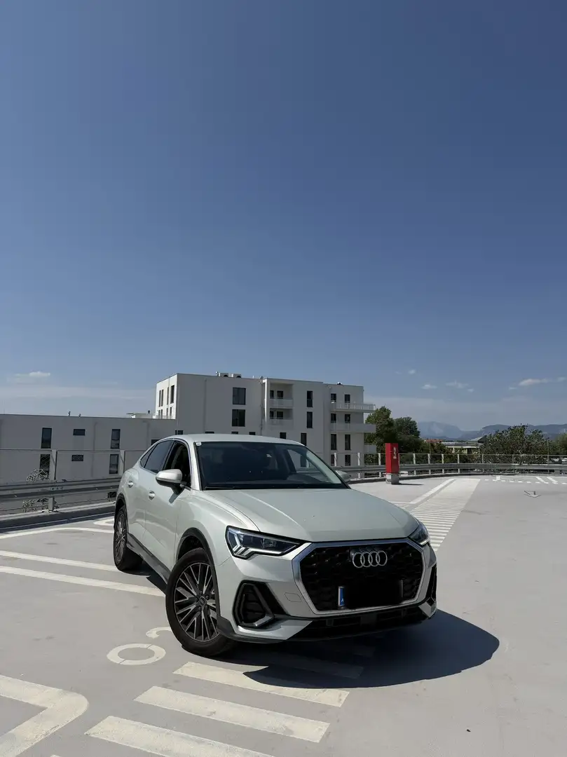 Audi Q3 Audi Q3 Sportback Grau - 1