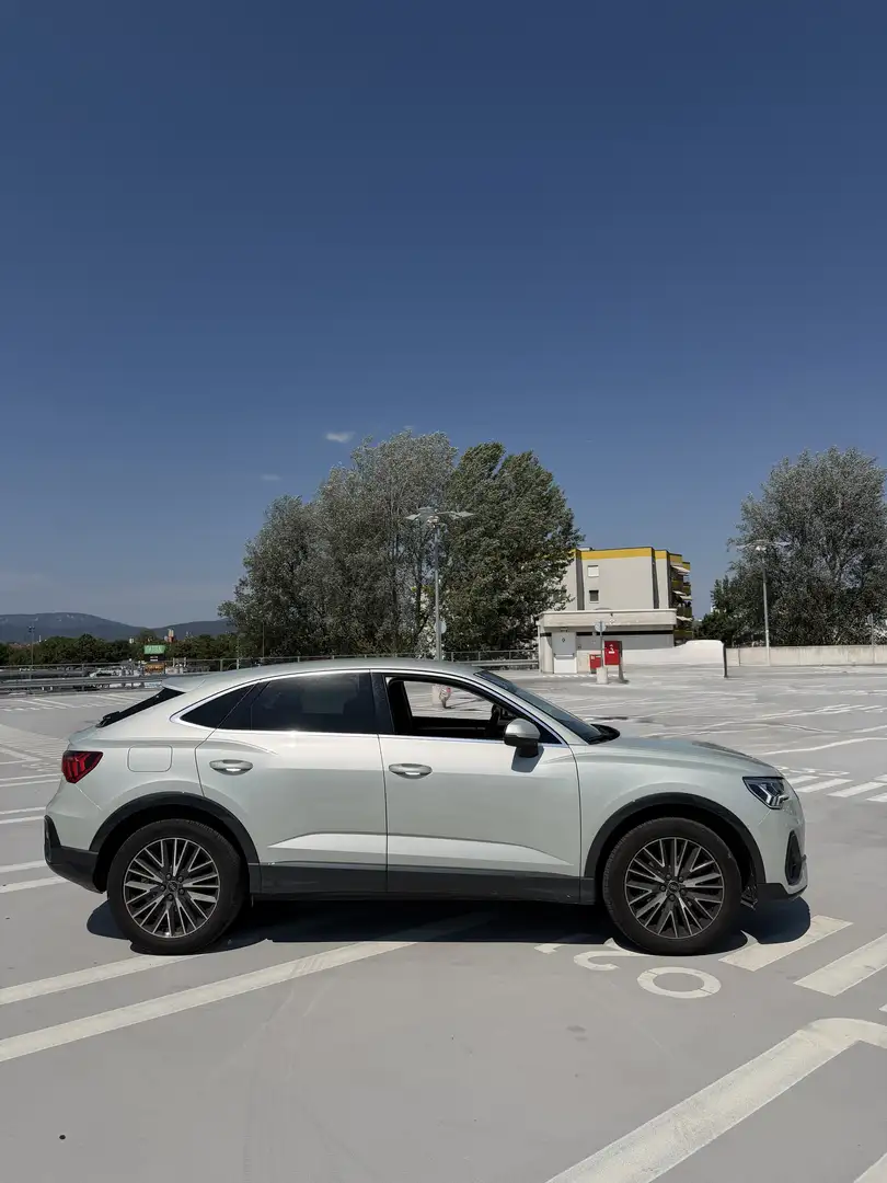 Audi Q3 Audi Q3 Sportback Grau - 2