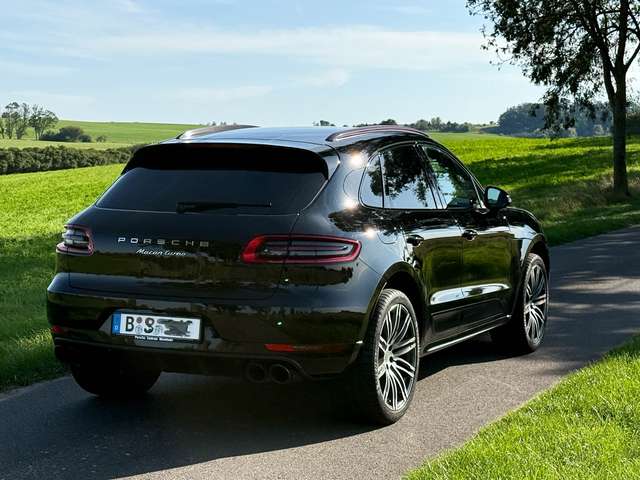 Porsche Macan Turbo PDK Approved Service Neu TÜV Neu Scheckheft