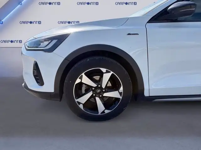 Ford Focus view 15