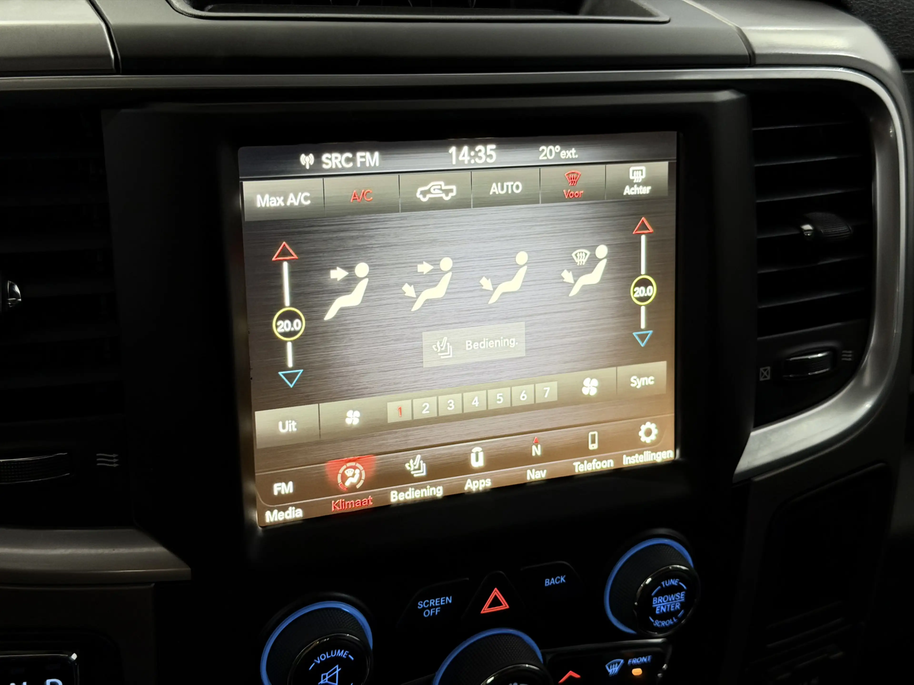 Dodge RAM 1500 5.7 V8 4x4 Crew Cab Big Horn Schuifdak, Leder — photo 20
