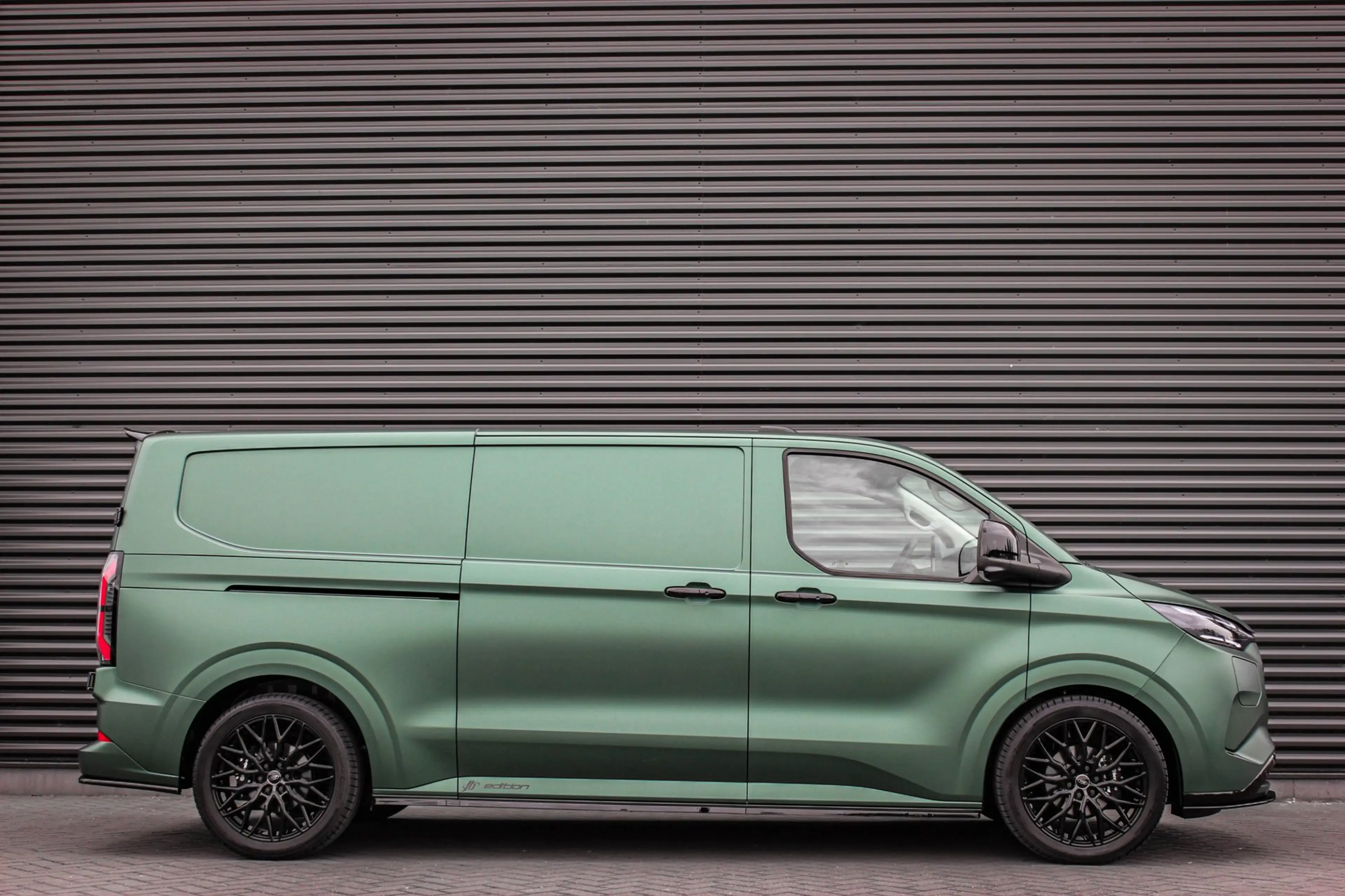 Ford E-Transit Cust. 340 L2H1 Limited 71 kWh 218PK / JB- EDITON / — photo 6