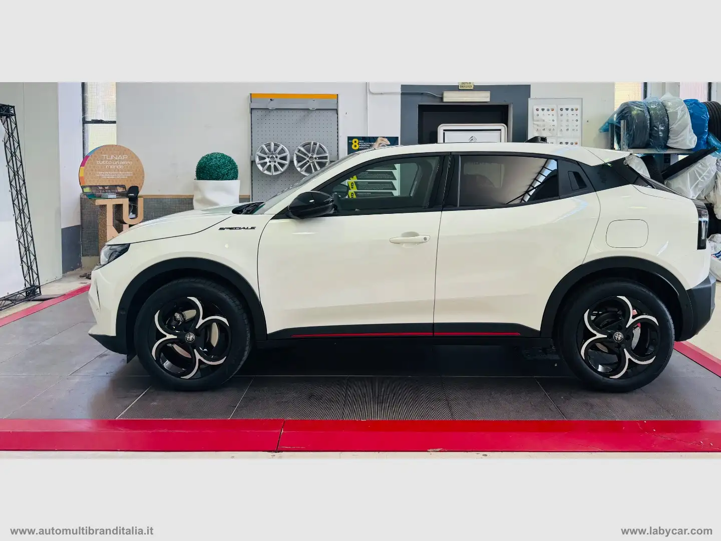 Alfa Romeo Junior 1.2 136 CV Hybrid eDCT6 Speciale Bianco - 2