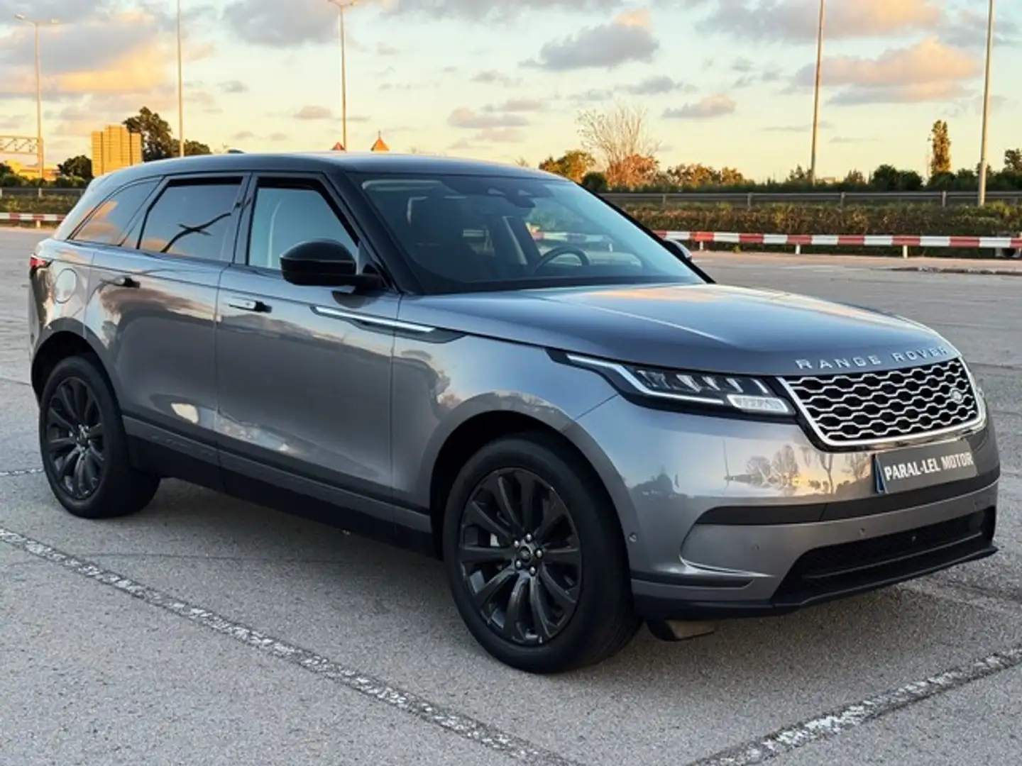 Land Rover Range Rover Velar 2.0D I4 MHEV Standard 4WD Aut. 204 Gris - 1