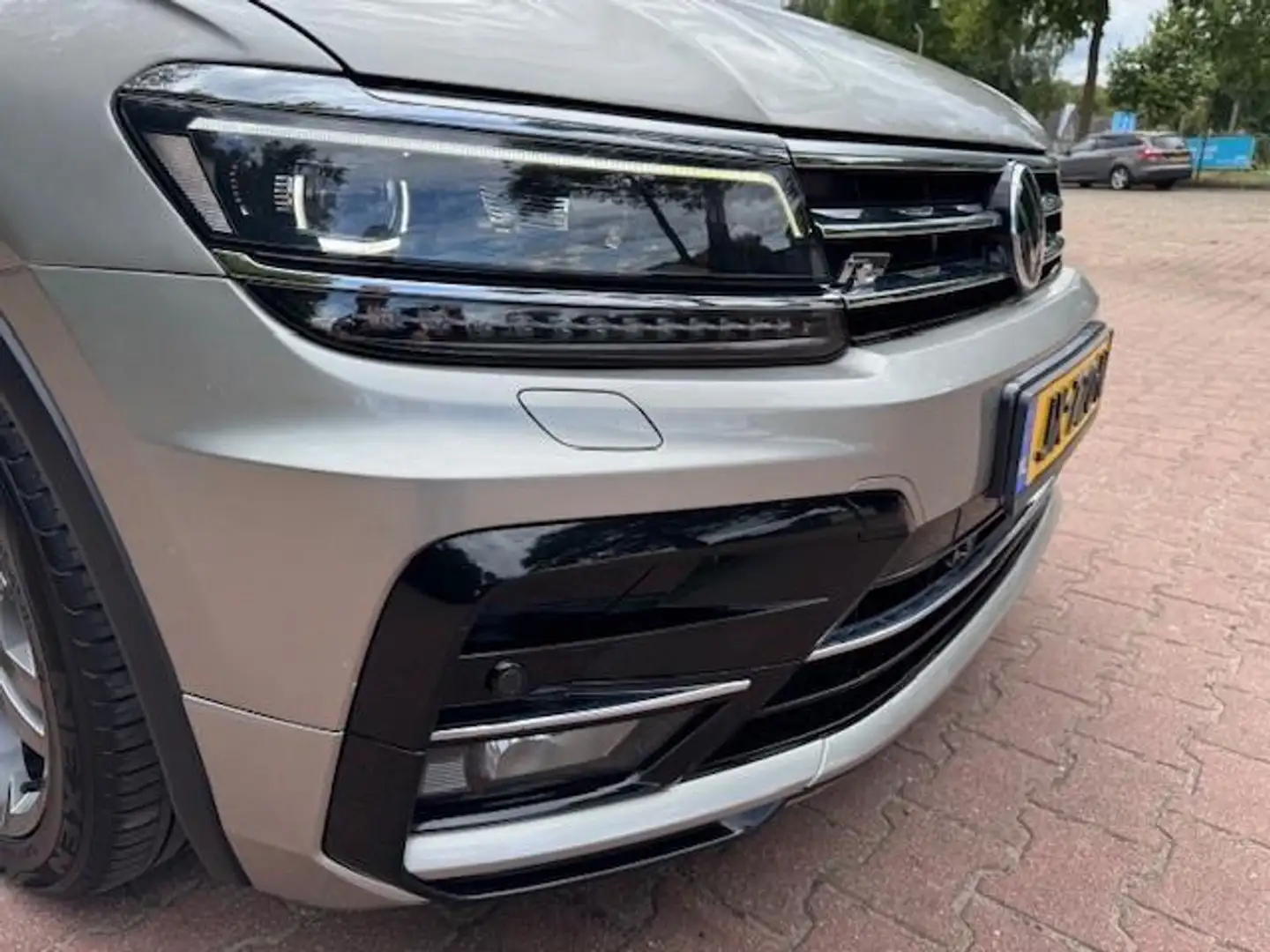 Volkswagen Tiguan 1.4TSI 150PK ACT PANO/VIRTDASH/XENON/ACRUISE/HUP/M Gris - 2
