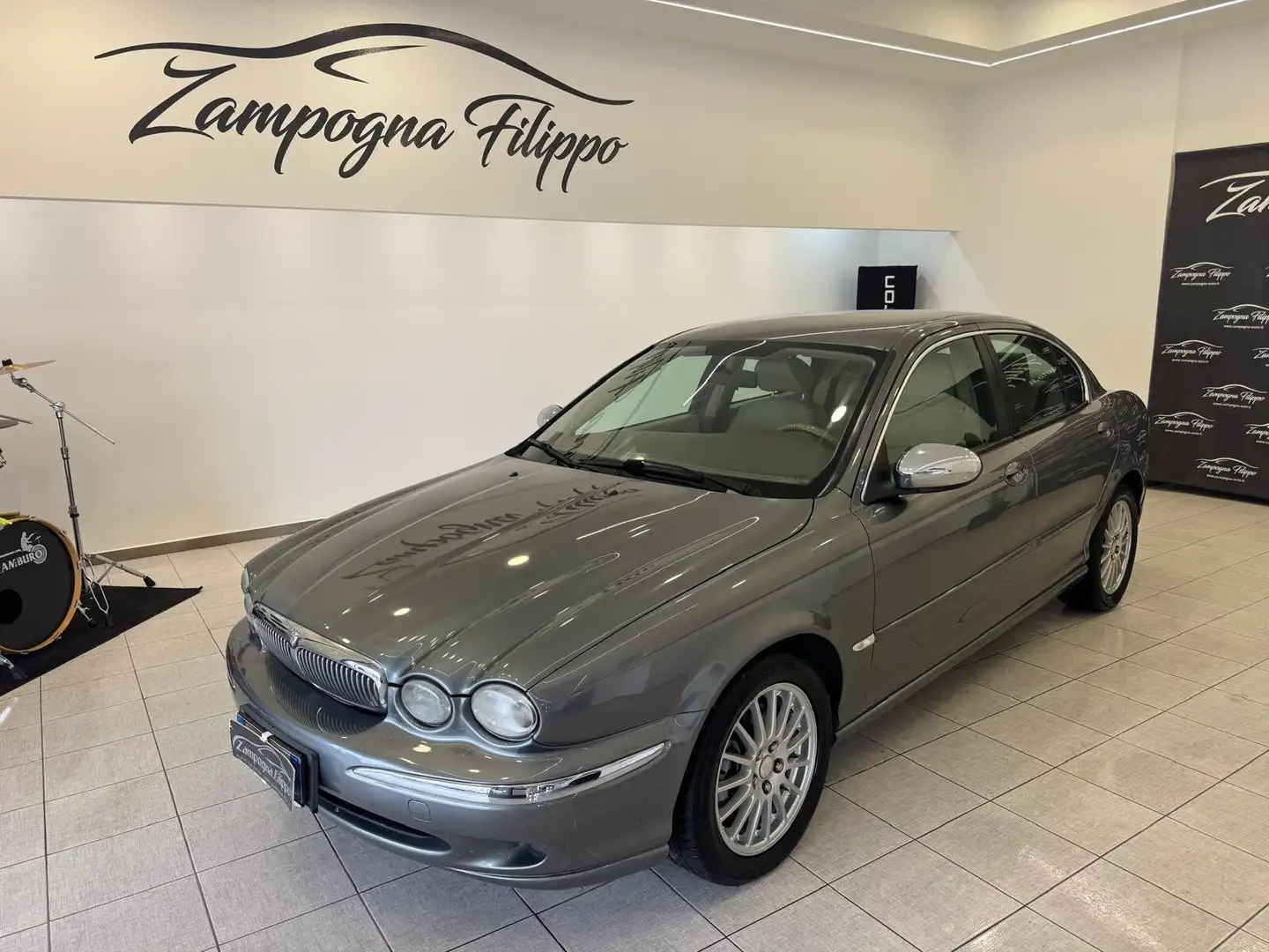 Jaguar X-Type X-Type 2.2D cat Executive Argento - 1