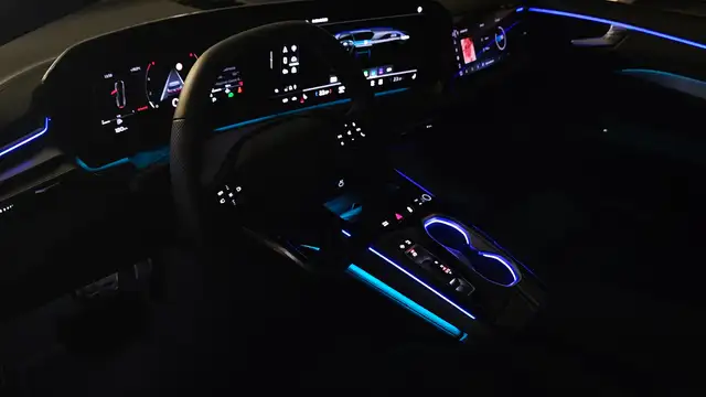 Audi A6 2.0 TDI 3 x S-Line*PANO*NP: 85.000,00*AKH Vorb. Ansicht 47