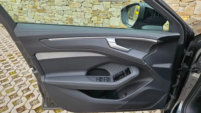 Audi A6 2.0 TDI 3 x S-Line*PANO*NP: 85.000,00*AKH Vorb. Ansicht 33