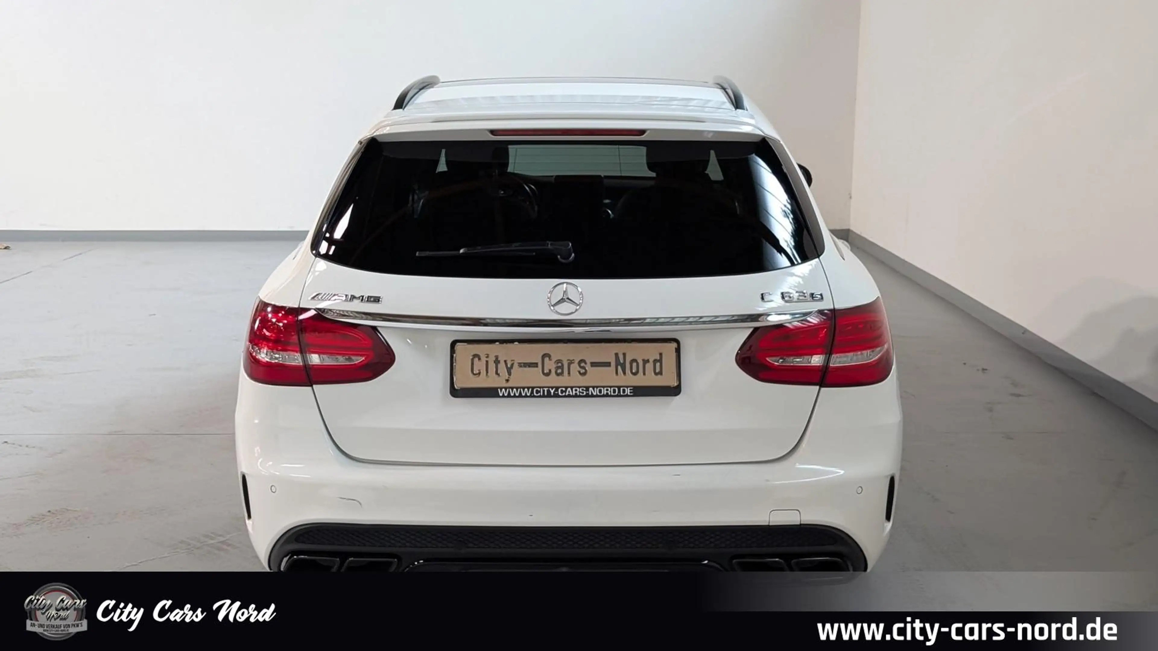Mercedes-Benz C 63 AMG S BURMESTER+PANORMA+360°+CARBON+DESIGNO — photo 4