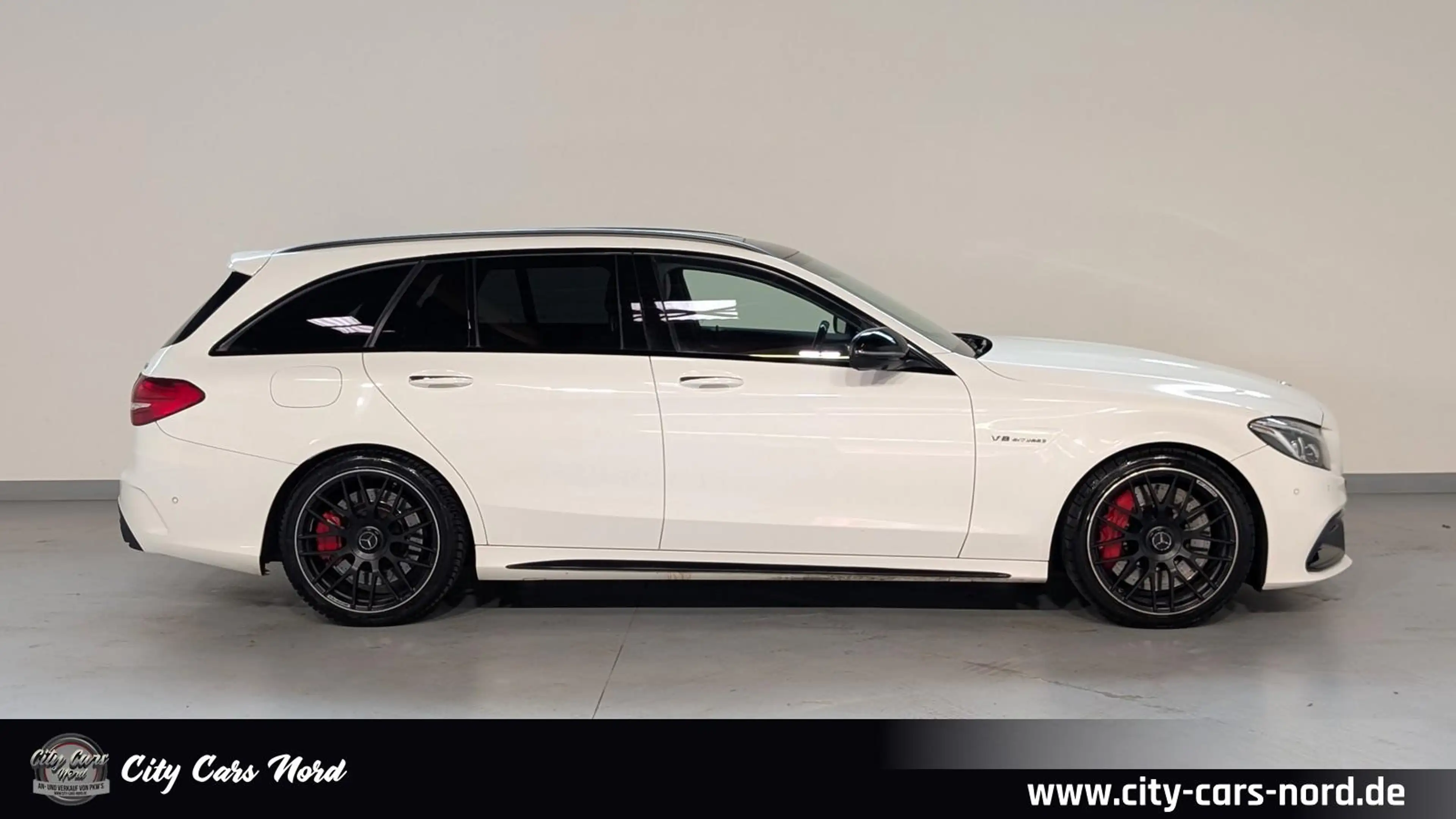 Mercedes-Benz C 63 AMG S BURMESTER+PANORMA+360°+CARBON+DESIGNO — photo 6