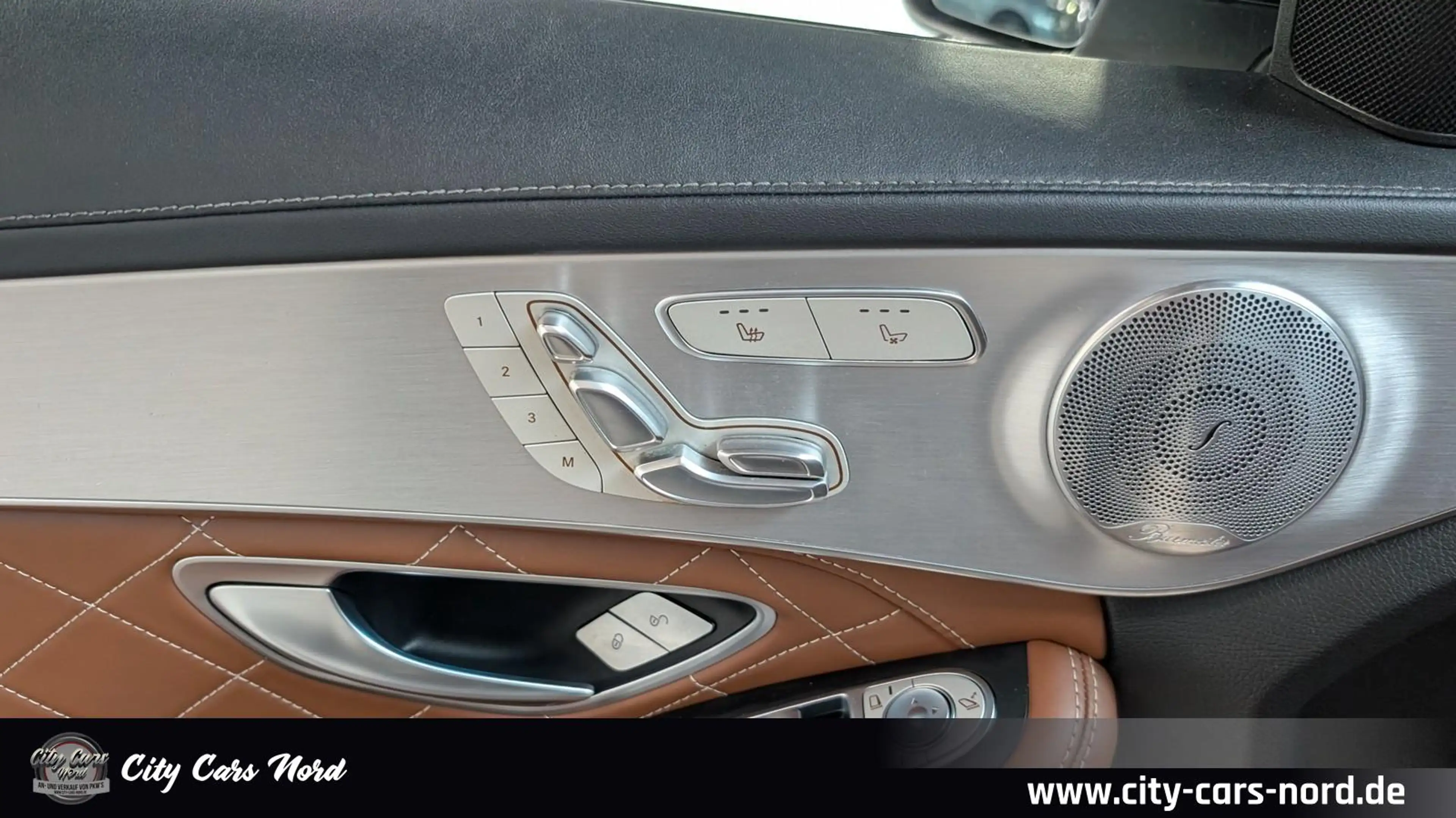 Mercedes-Benz C 63 AMG S BURMESTER+PANORMA+360°+CARBON+DESIGNO — photo 12