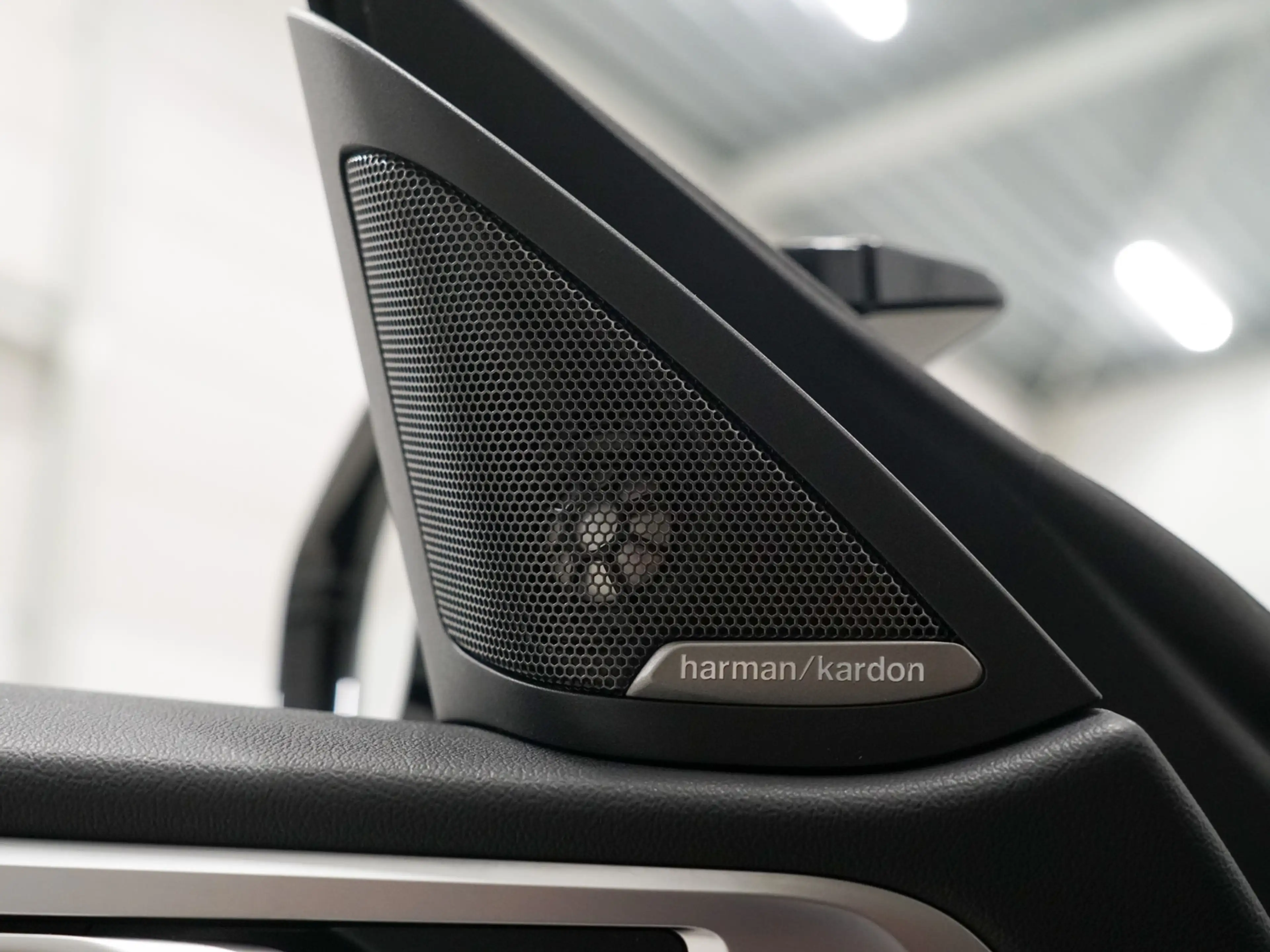 BMW i4 M50 Schuifdak | M-Stoelen | Harman Kardon — photo 14