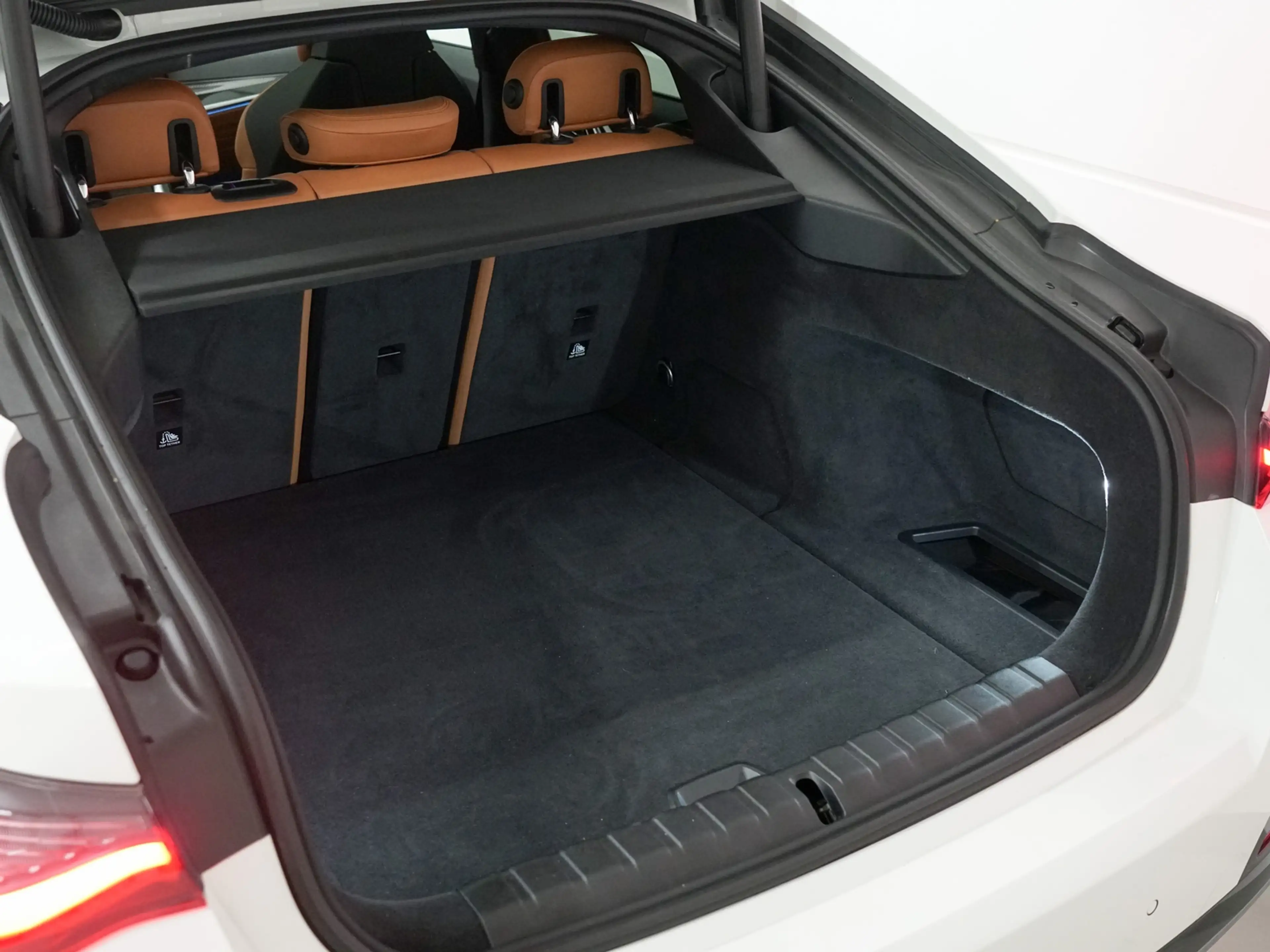 BMW i4 M50 Schuifdak | M-Stoelen | Harman Kardon — photo 50