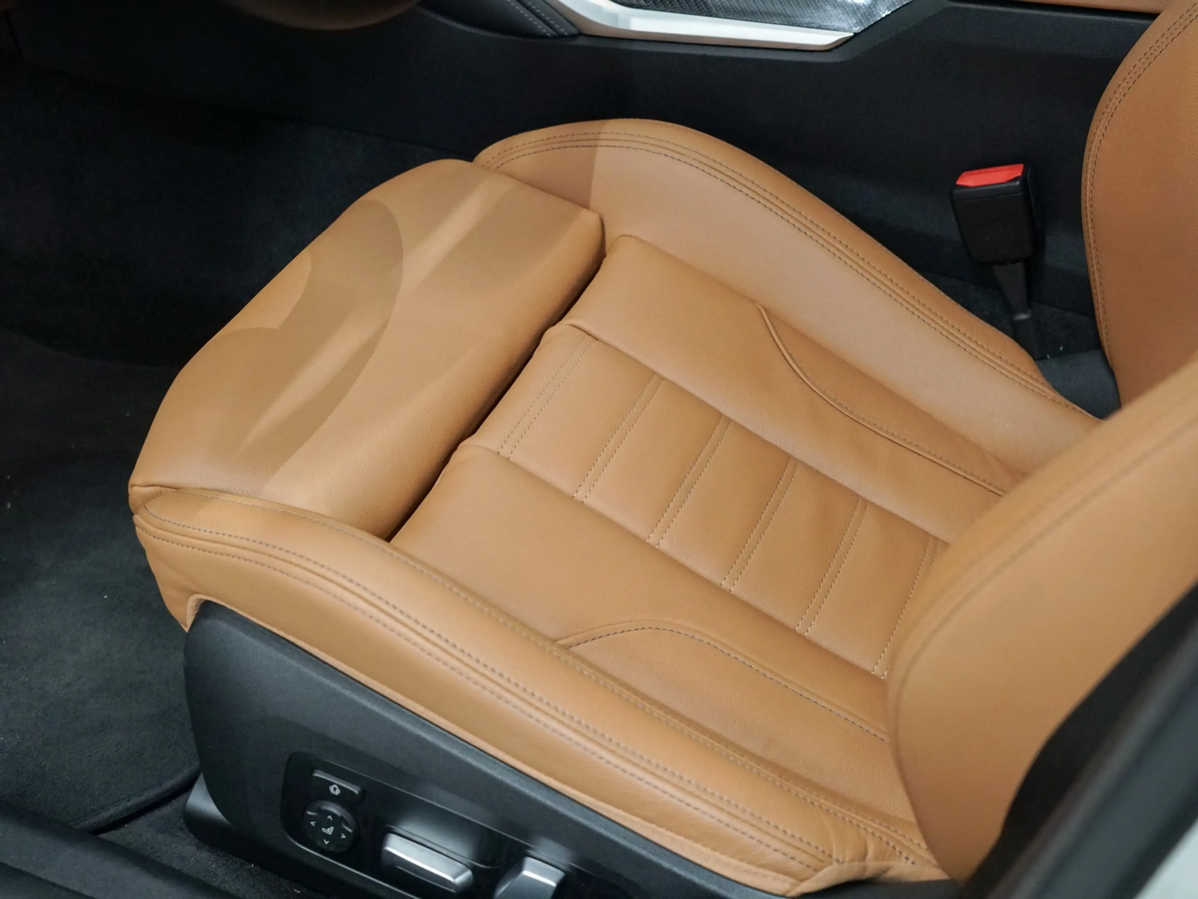 BMW i4 M50 Schuifdak | M-Stoelen | Harman Kardon — photo 32