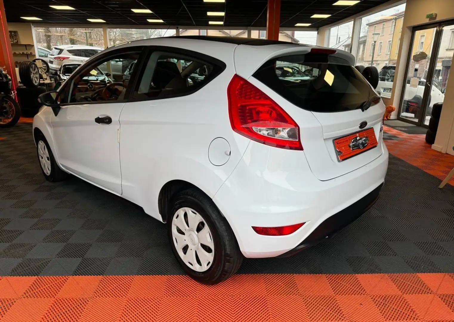 Ford Fiesta II PACK TREND 1.2I 12V 60 cv Garantie 12 mois - 2