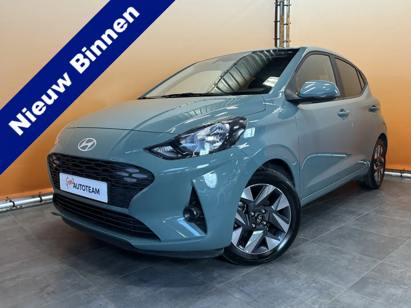 Hyundai i10 1.0 Premium 5-zits fabrieksgarantie tm 8/31 navi | Vert - 1