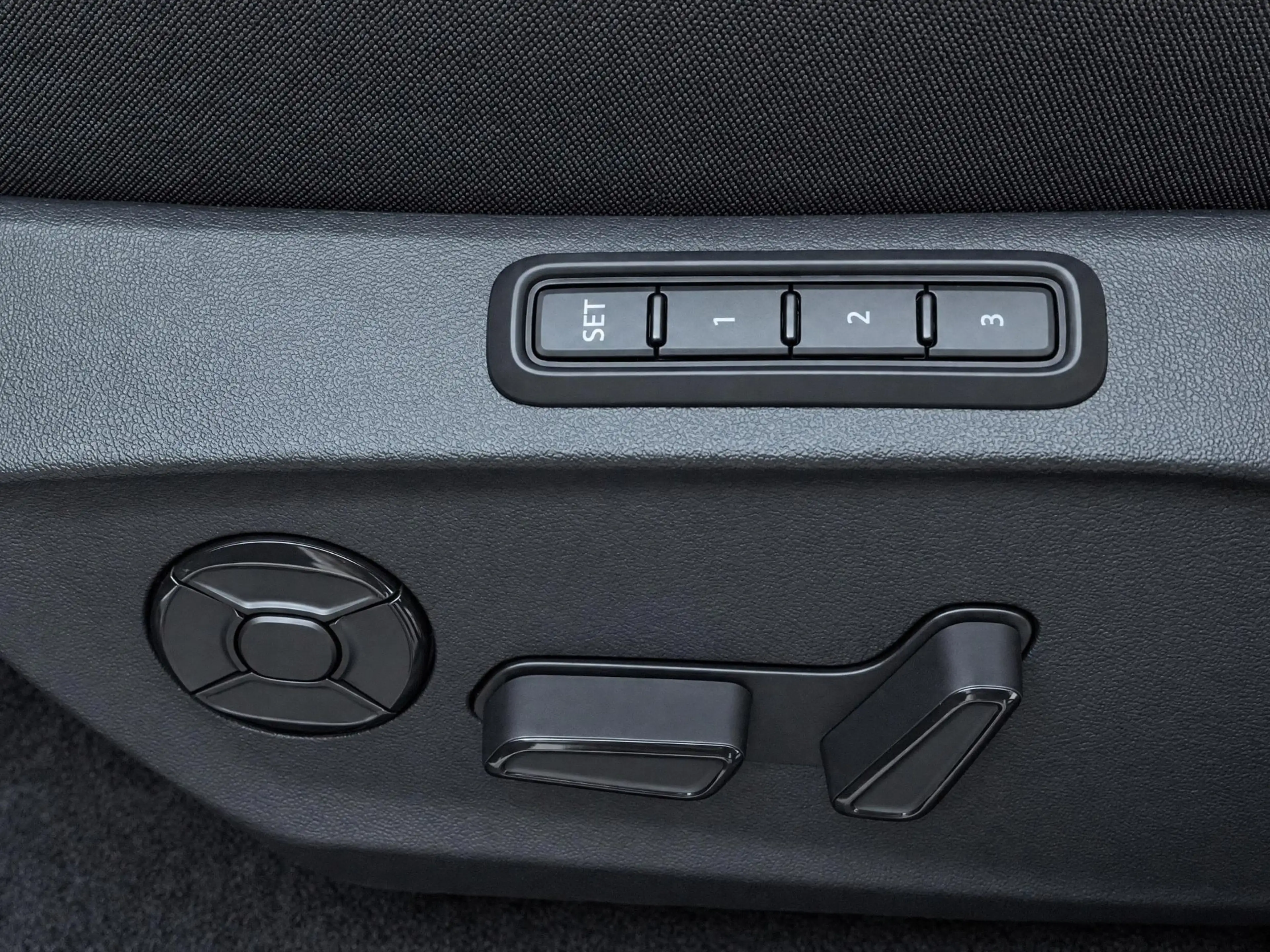 CUPRA Raval Business First Edition 56 kWh 211 PK l Elektrische — photo 9