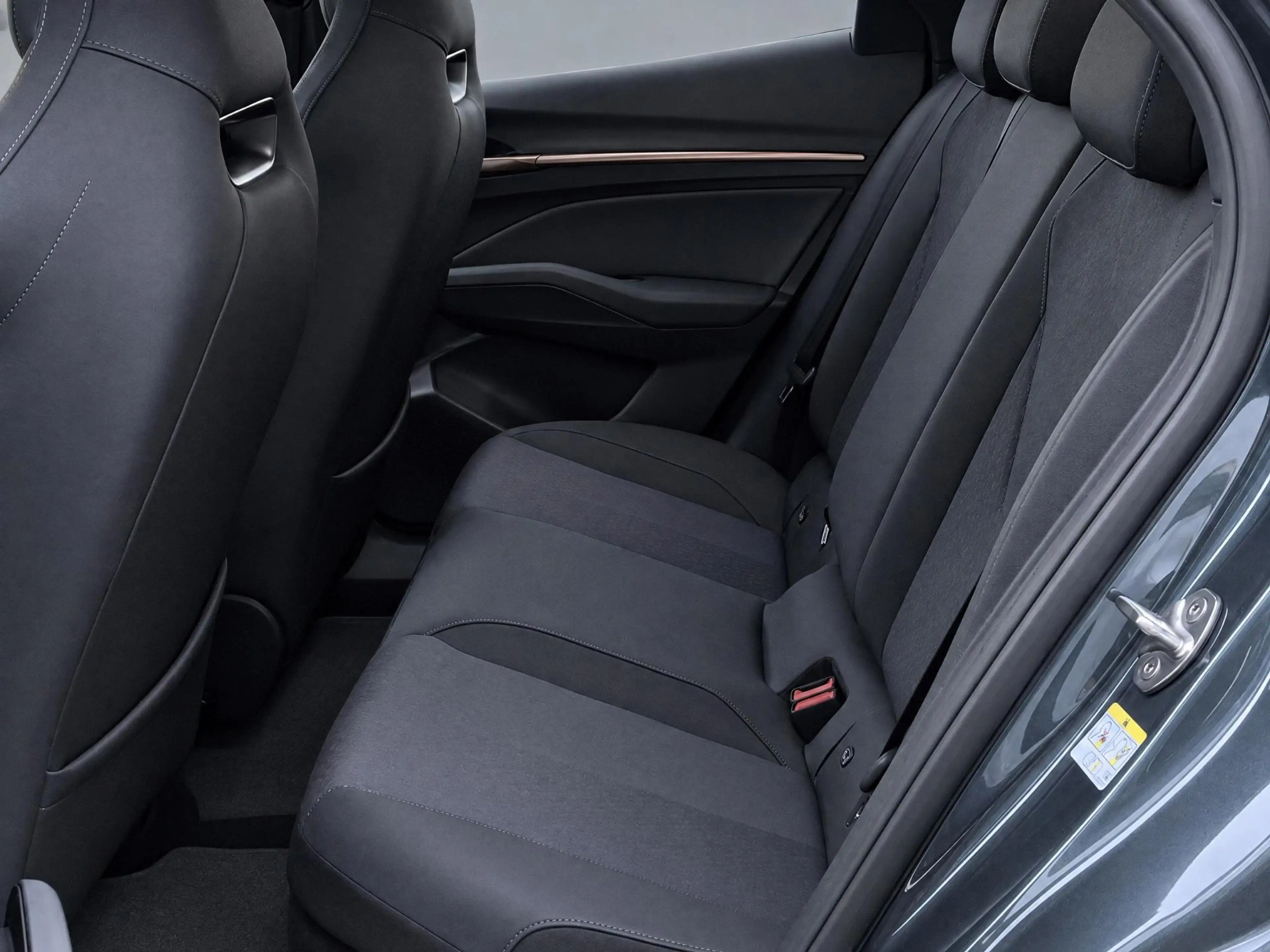 CUPRA Raval Business First Edition 56 kWh 211 PK l Elektrische — photo 10