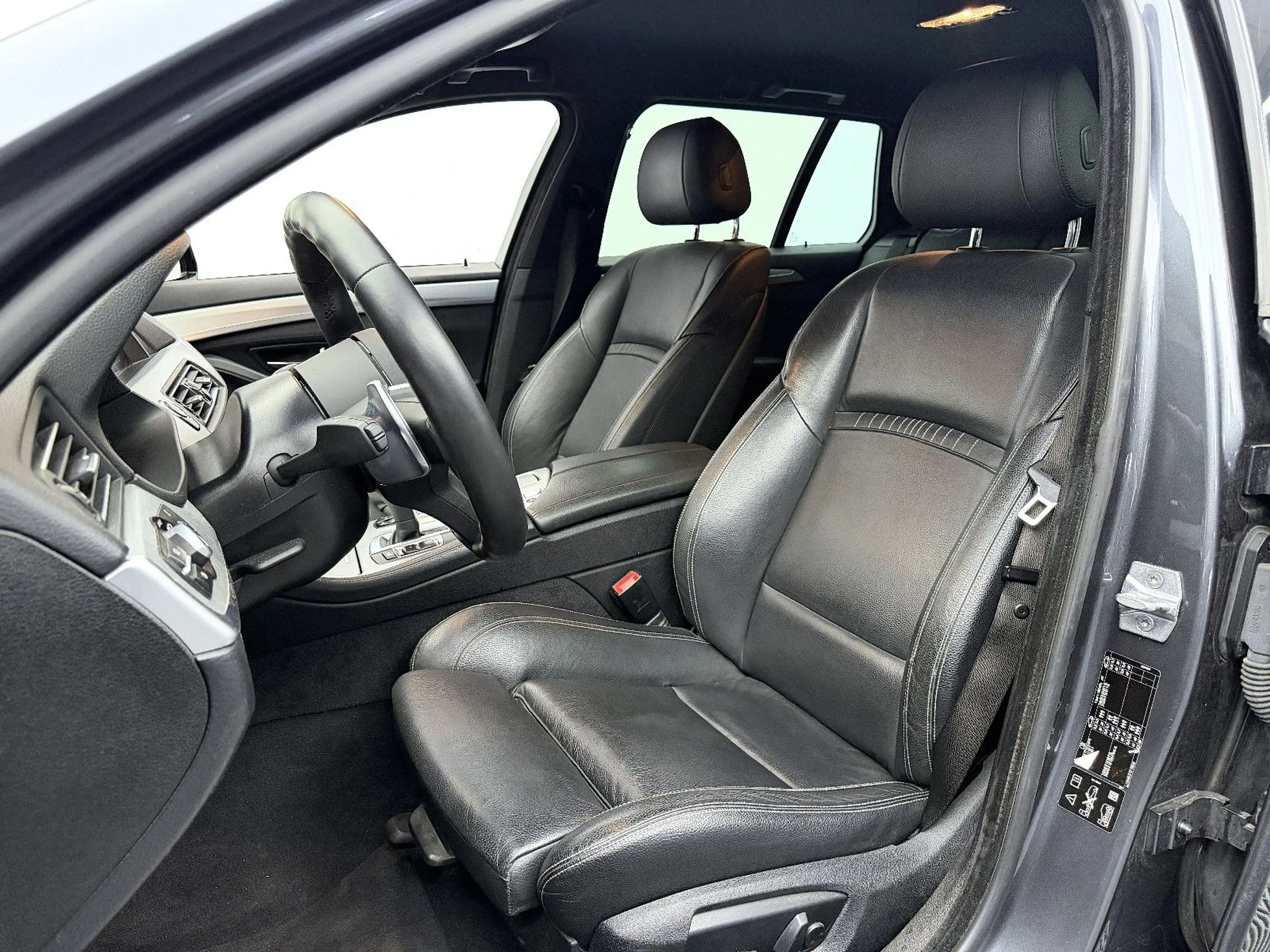 BMW 535 d xDrive *H&R*M-PAKET* — photo 9