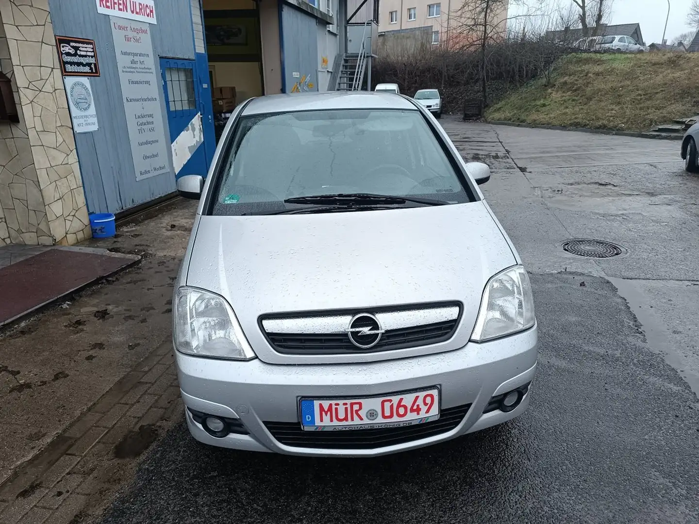 Opel Meriva Edition WERKSTATTGEPRÜFT Šedá - 2