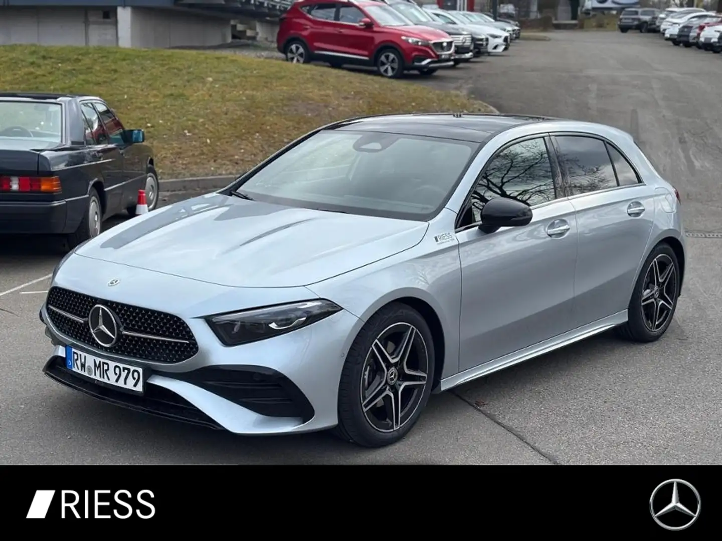 Mercedes-Benz A 200 AMG+AHK+PANO+MULTIBEAM+KAMERA+BURMESTER+ Silber - 1