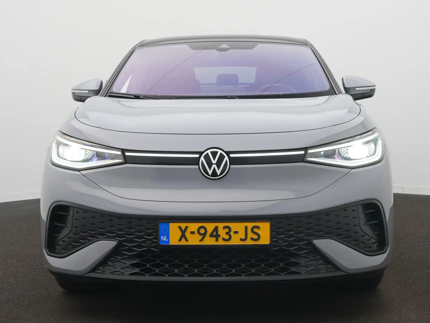 Volkswagen ID.5 Pro Advantage 77 kWh Warmtepomp / Parkeerassistent Grijs - 2