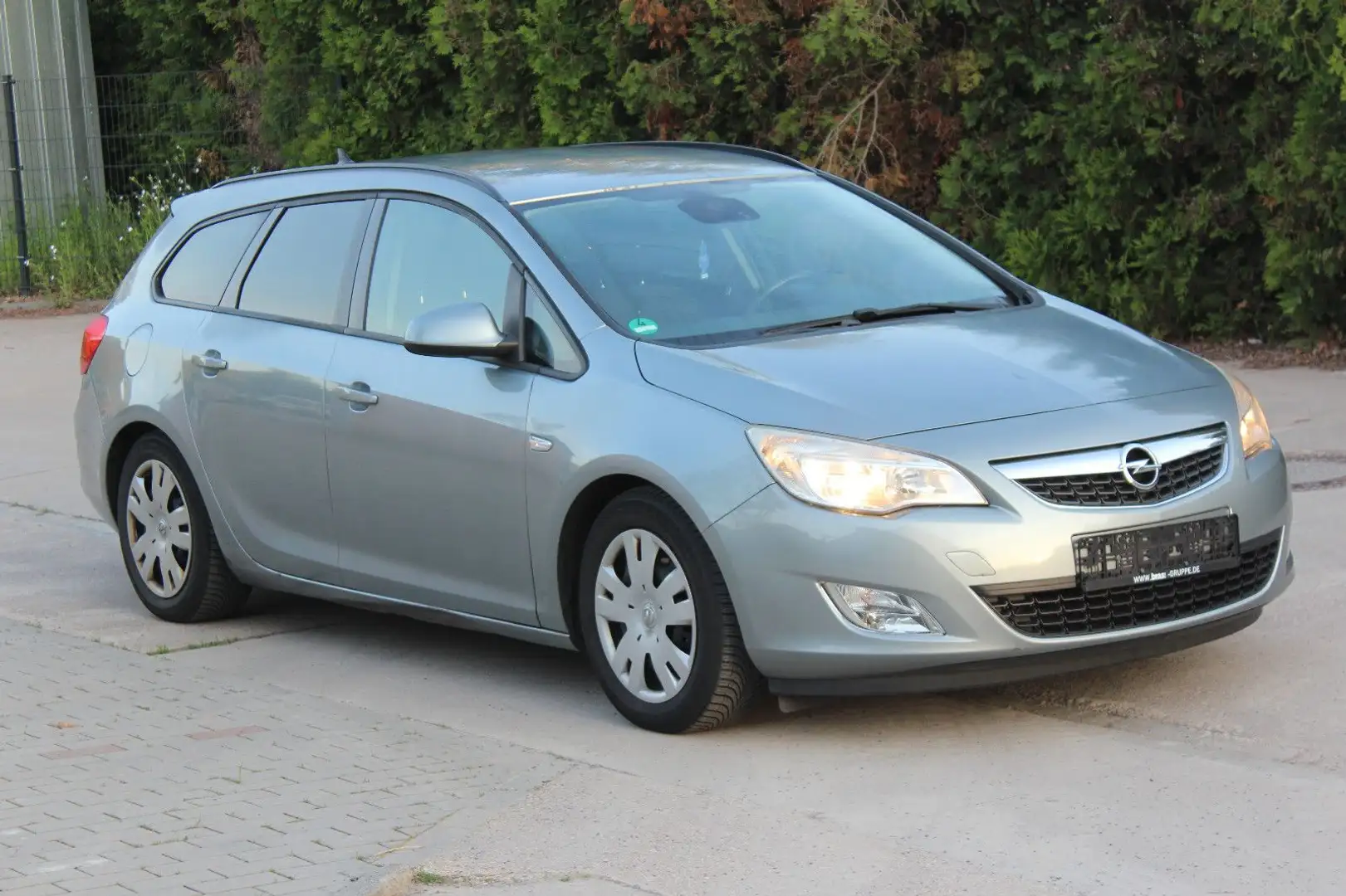Opel Astra J ST Selection+Navi+SHZ Gris - 1