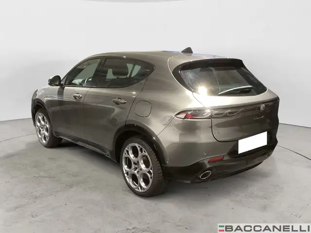 Alfa Romeo Tonale view 2