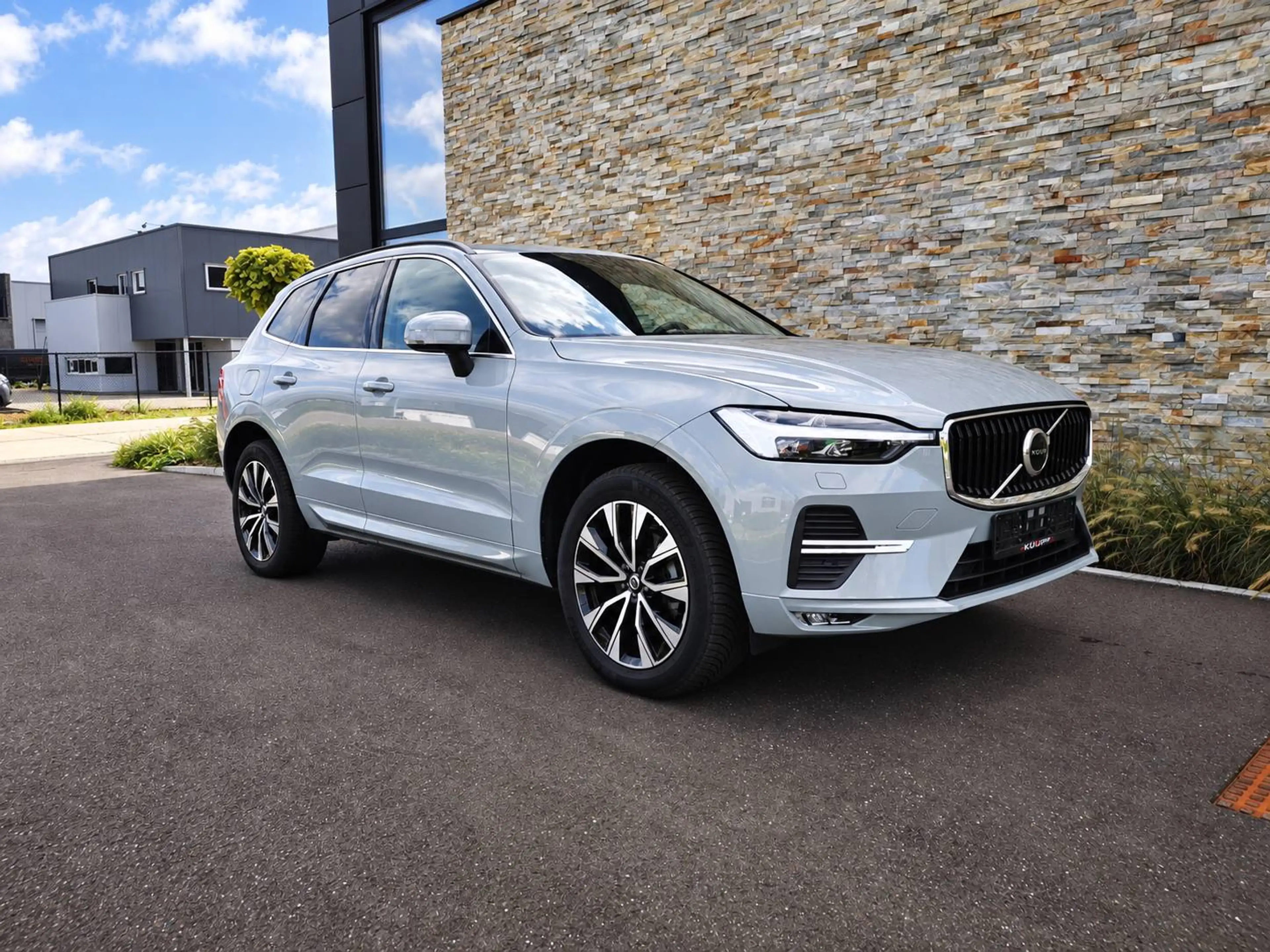 Volvo XC60 B5 AWD | MHEV | ACC | PILOT | BLIS | HK | LEDER | FULL LED | CAMERA | 19" — photo 14