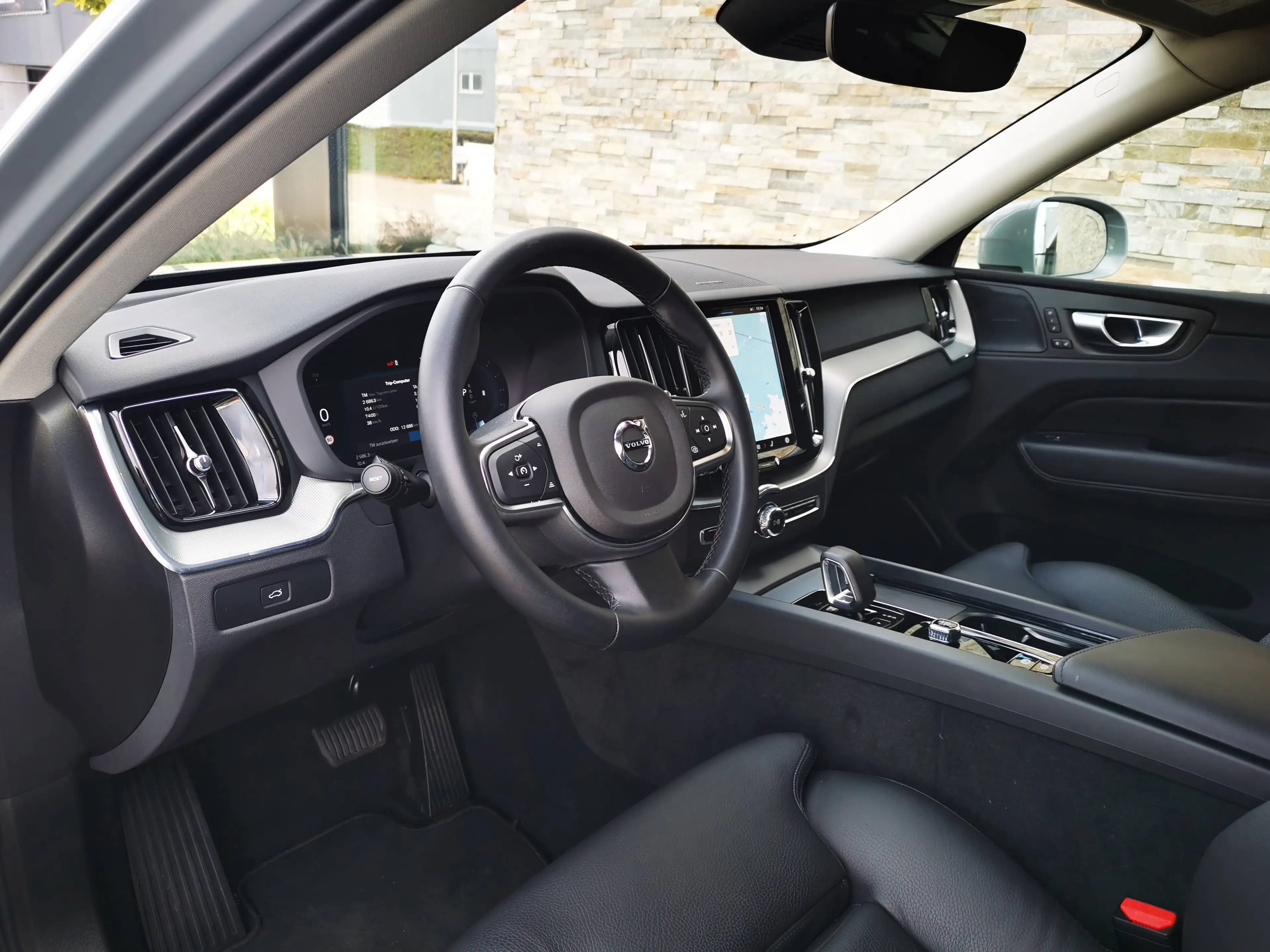 Volvo XC60 B5 AWD | MHEV | ACC | PILOT | BLIS | HK | LEDER | FULL LED | CAMERA | 19" — photo 8