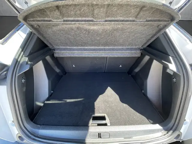 Peugeot 2008 view 7