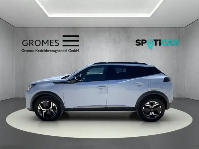 Peugeot 2008 view 6