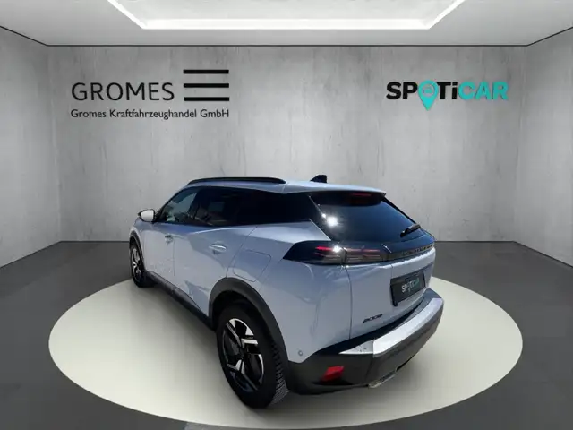 Peugeot 2008 view 5